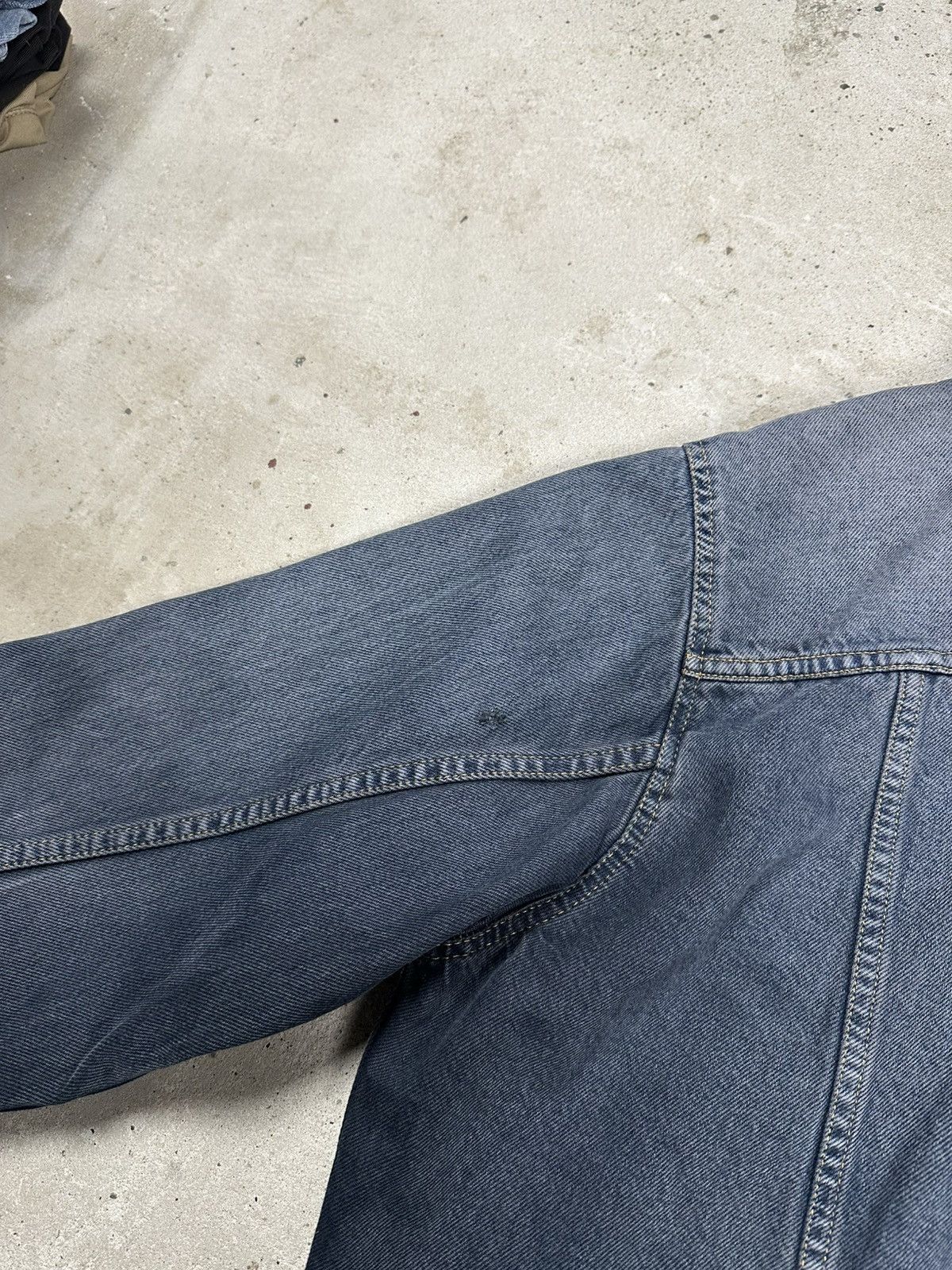 Levi's Vintage 1996 Levi’s Faded Sherpa Collar Denim Jacket Trucker Size US XL / EU 56 / 4 - 12 Thumbnail