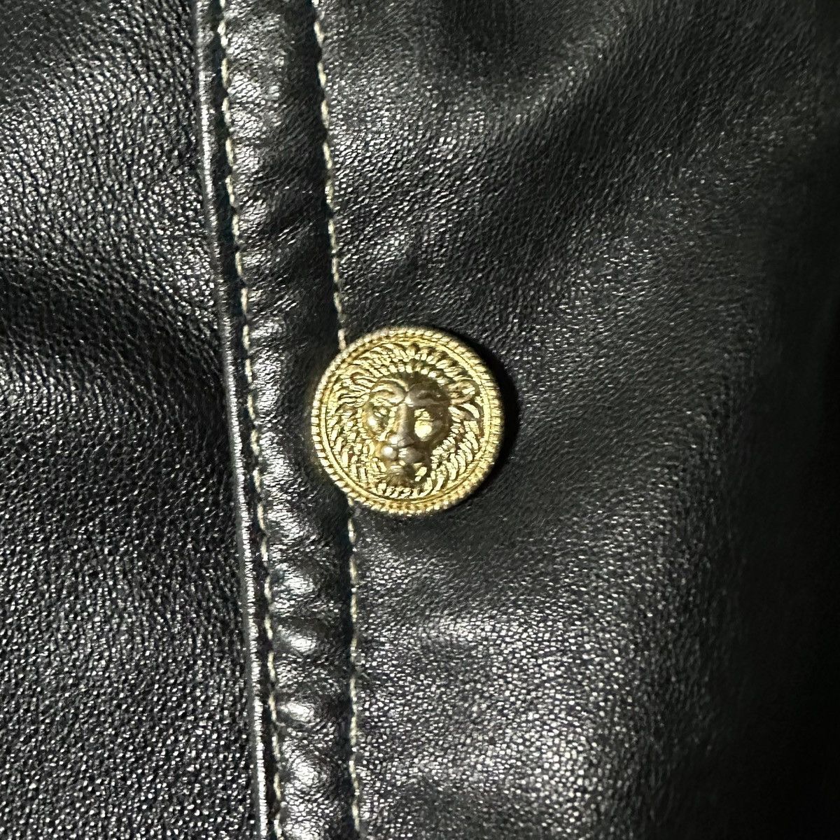 Versace 90s made in ITALY VERSUS VERSACE leather western jacket Size US L / EU 52-54 / 3 - 7 Thumbnail