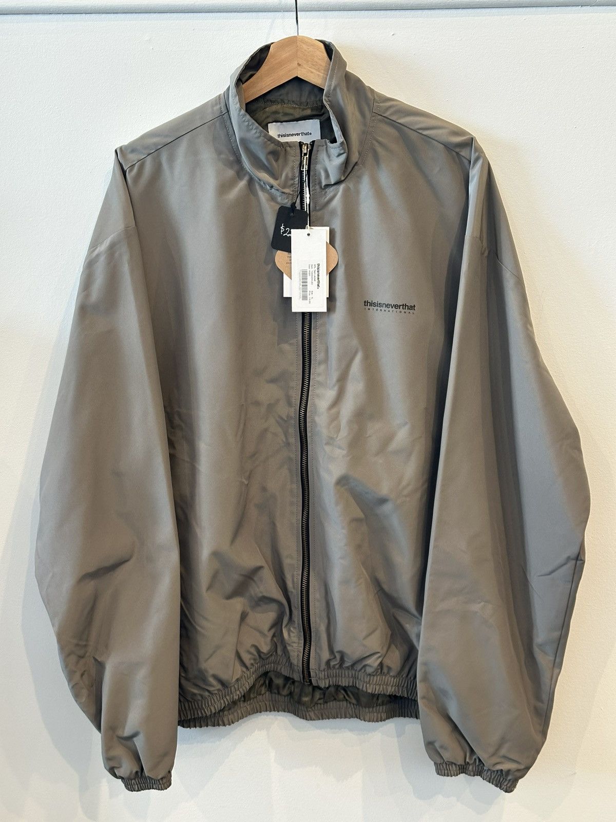 thisisneverthat THISISNEVERTHAT INTL Team Jacket XL Size US XL / EU 56 / 4 - 3 Thumbnail