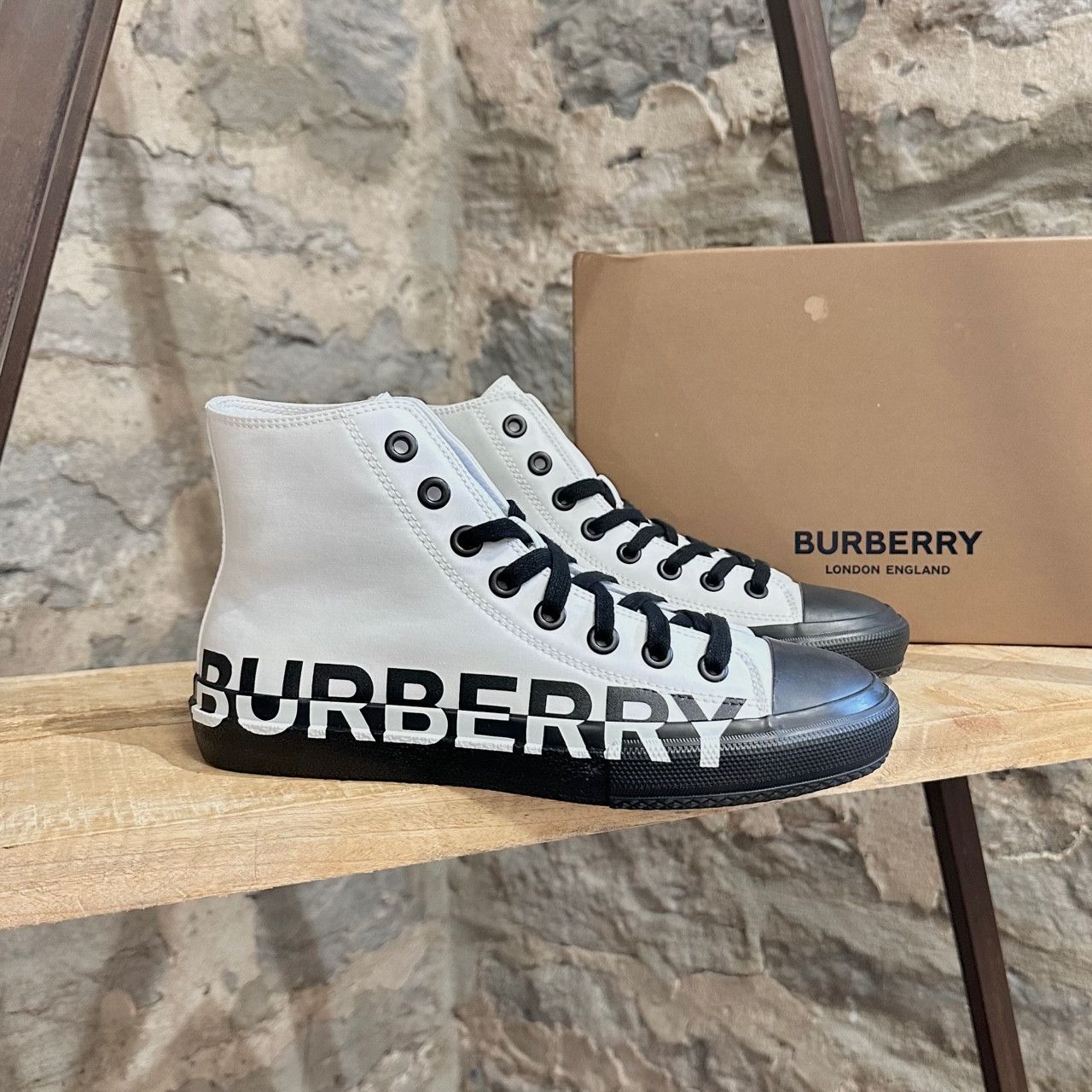 Burberry Burberry Larkhall White Canvas Logo High-top Sneakers Size US 6 / EU 39 - 1 Thumbnail