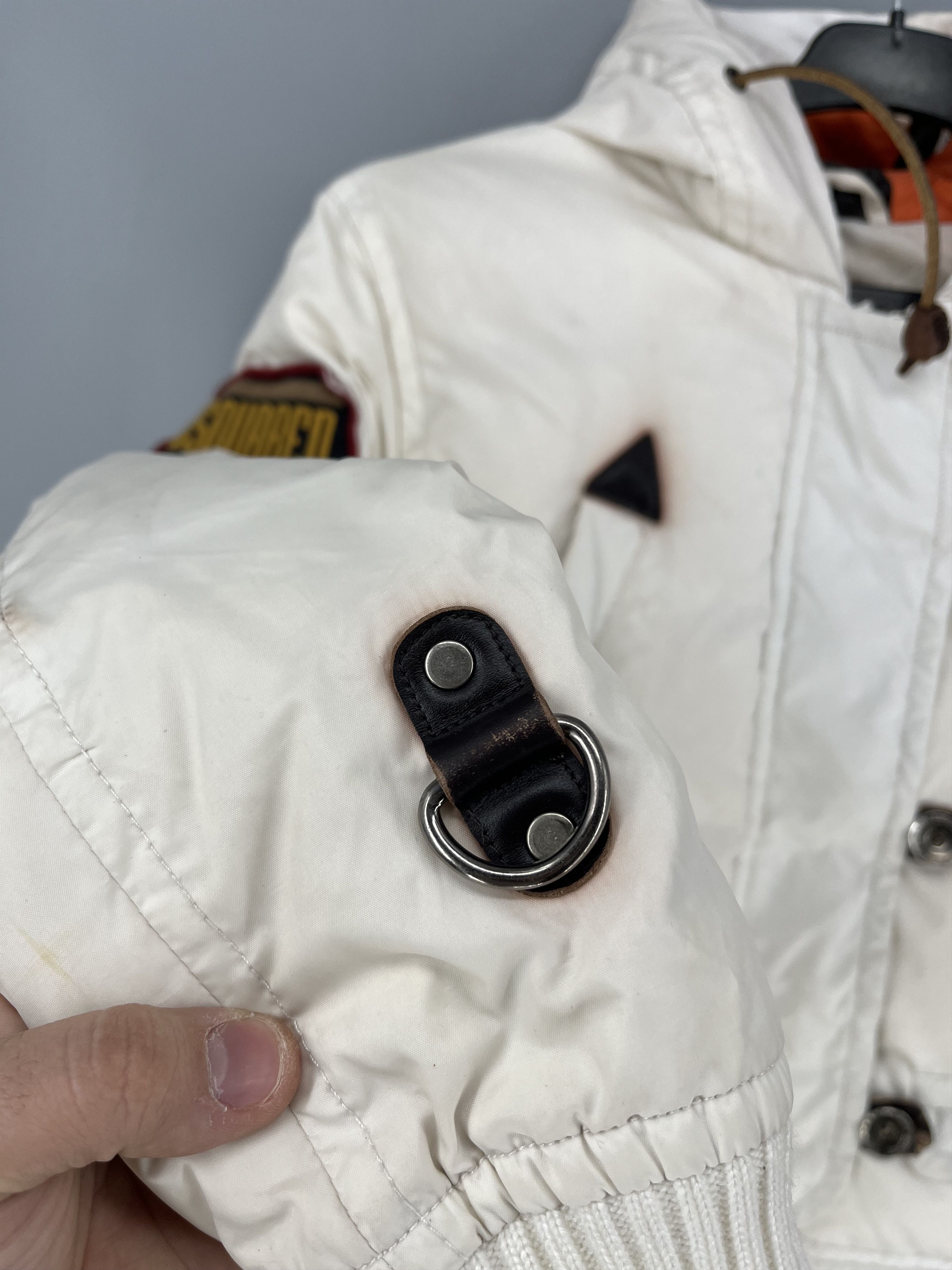 Dsquared2 Vintage DSQUARED2 Goose Down Puffer Jacket White Hood Zip Size M / US 6-8 / IT 42-44 - 6 Thumbnail
