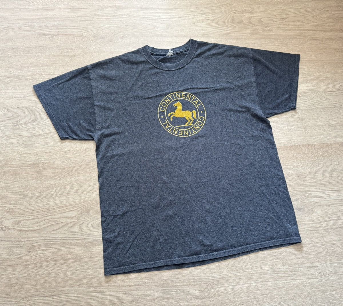 Anvil Vintage 90’s Anvil Continental Racing Logo T-Shirt Size US XL / EU 56 / 4 - 1 Thumbnail