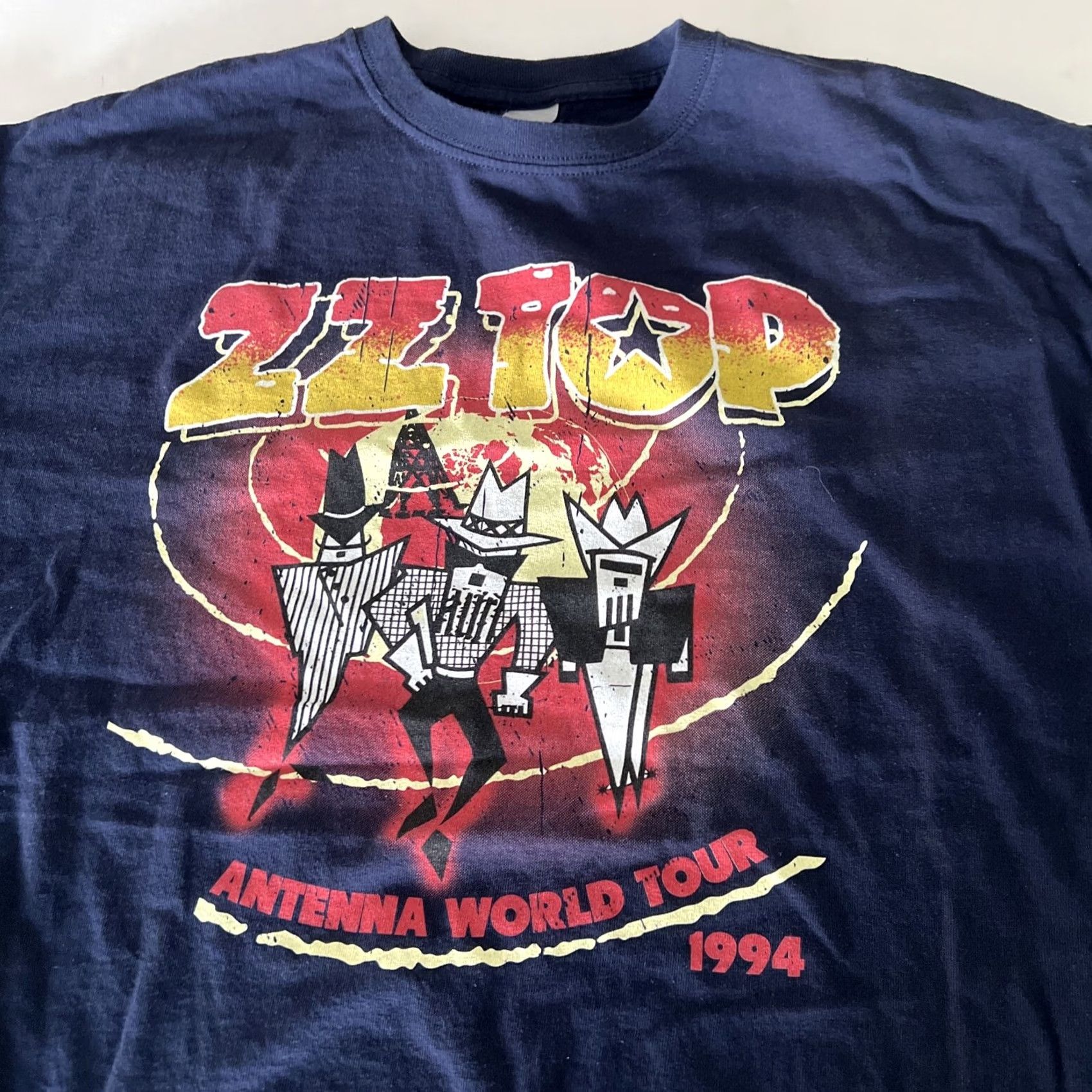 Gildan VINTAGE ZZ Top Antenna World Tour T Shirt Men’s XL Navy Graphic Gildan Heavy Weight Size US XL / EU 56 / 4 - 3 Thumbnail