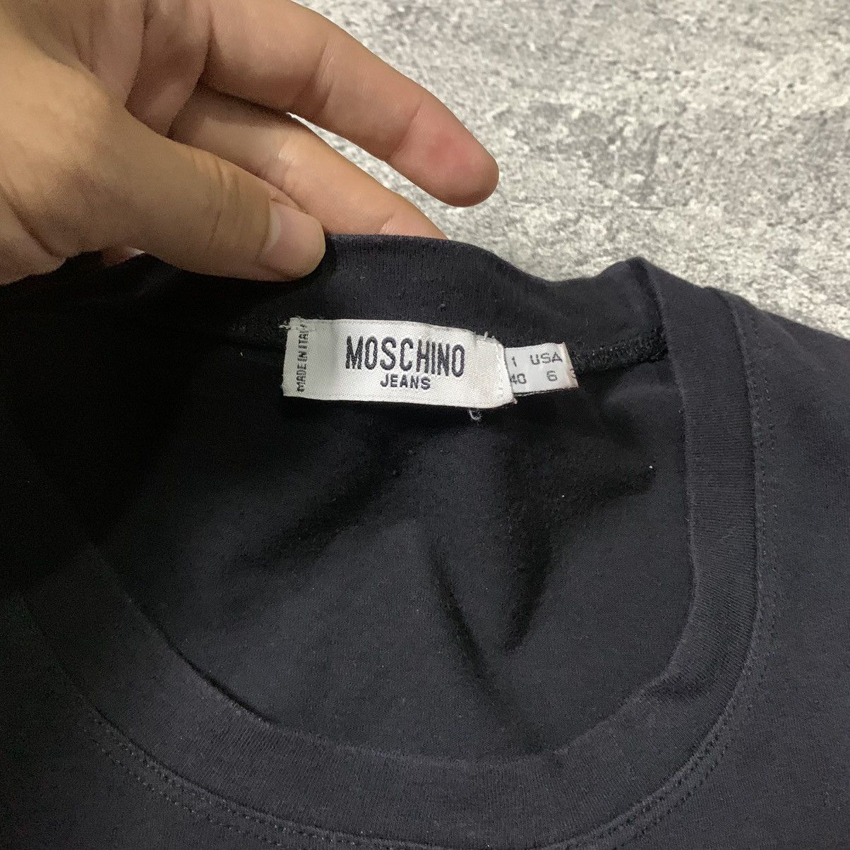 Moschino MOSCHINO TSHIRT Size S / US 4 / IT 40 - 4 Thumbnail