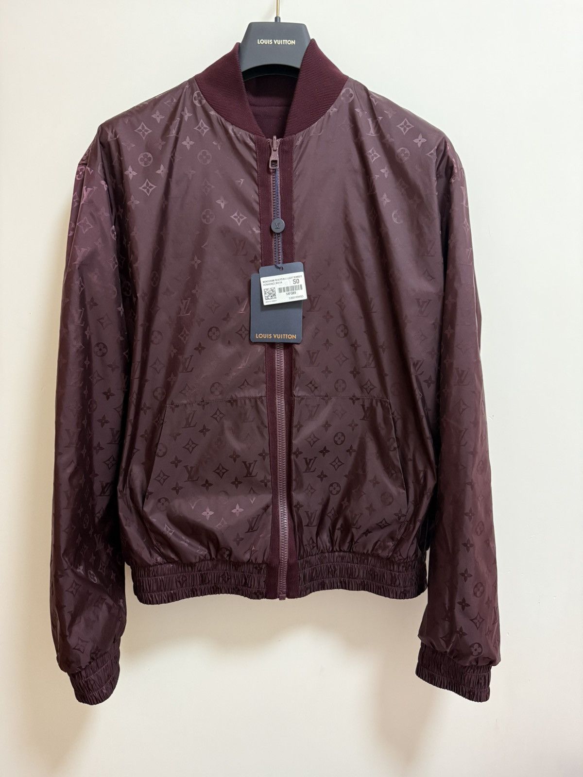 Louis Vuitton Louis Vuitton burgundy monogram reversible bomber jacket S Size US S / EU 44-46 / 1 - 3 Thumbnail