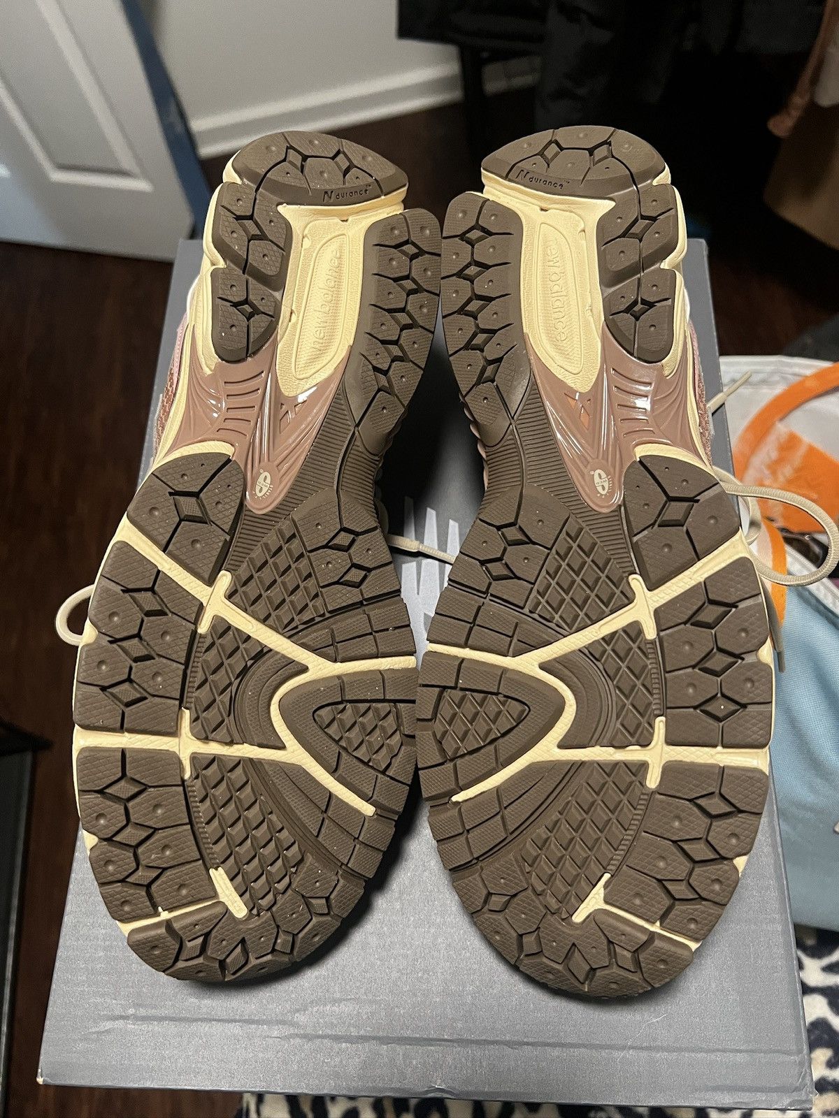 New Balance × size? New Balance 860 v2 Size? Bacon Size US 12 / EU 45 - 5 Thumbnail