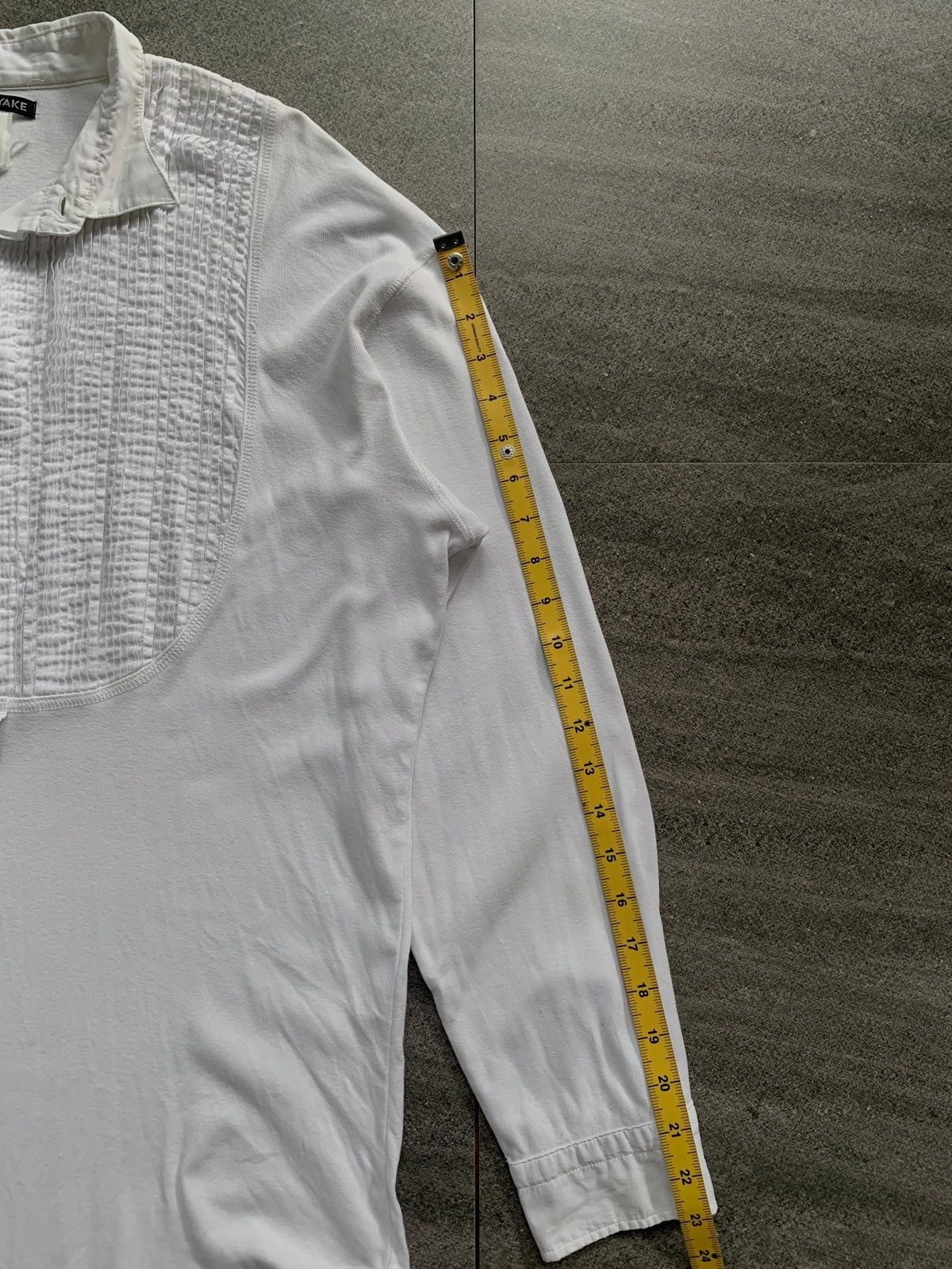 Issey Miyake FREE TAX! Half Buttoned Pleated Ls Shirt Size US L / EU 52-54 / 3 - 11 Thumbnail