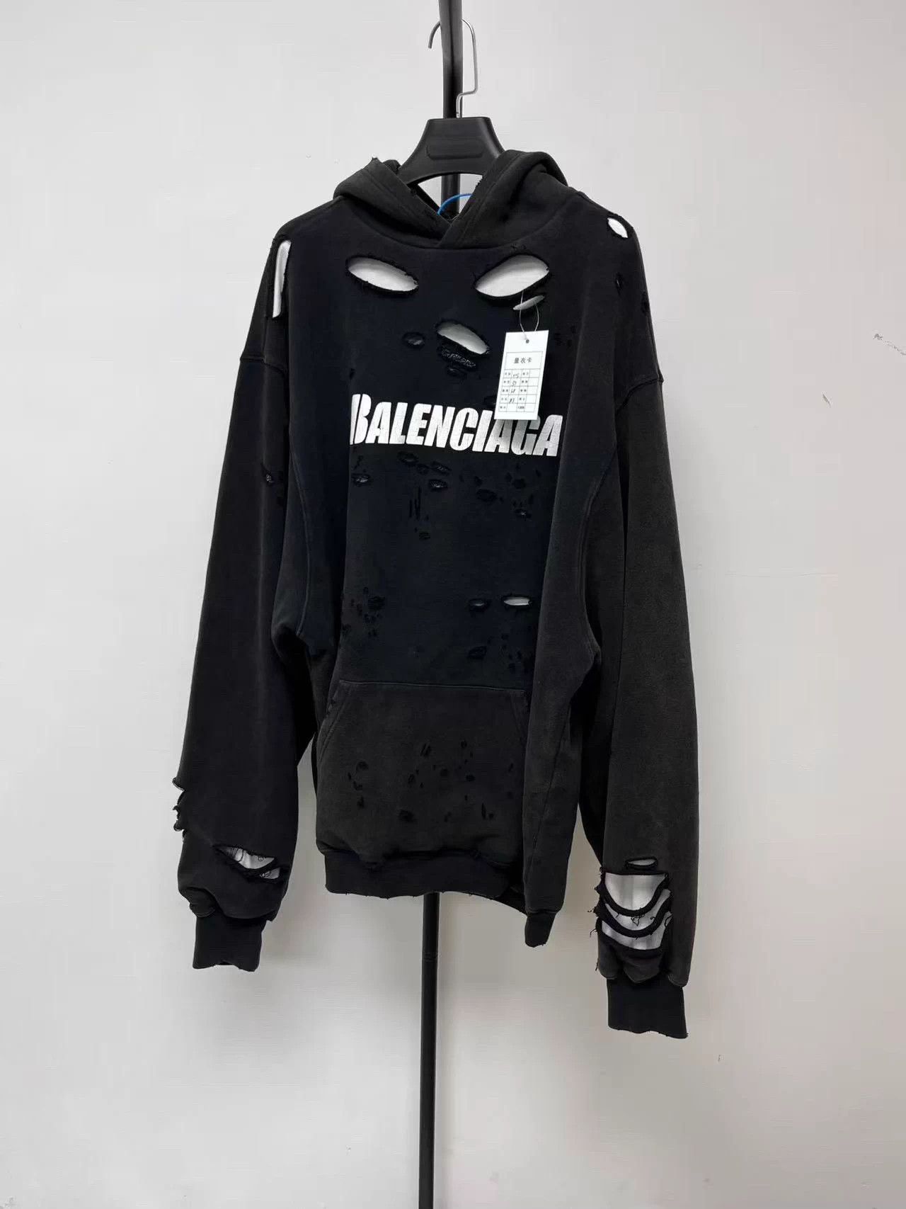 Balenciaga Balenciaga logo zip hoodie men's black XXS 99 new Size US XXS / EU 40 - 1 Thumbnail