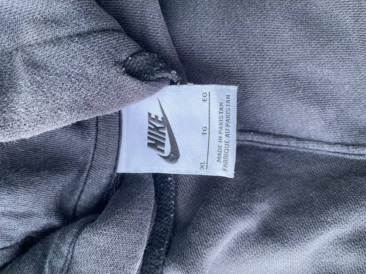 Nike Nike Multi Logo Hoodie Black Pullover Streetwear Size US L / EU 52-54 / 3 - 2 Thumbnail