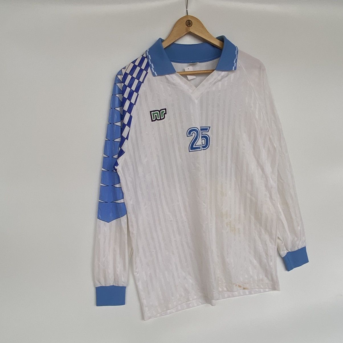 Other Vintage Norway Long Sleeve White/Blue Shirt Football Size L Size US L / EU 52-54 / 3 - 3 Thumbnail