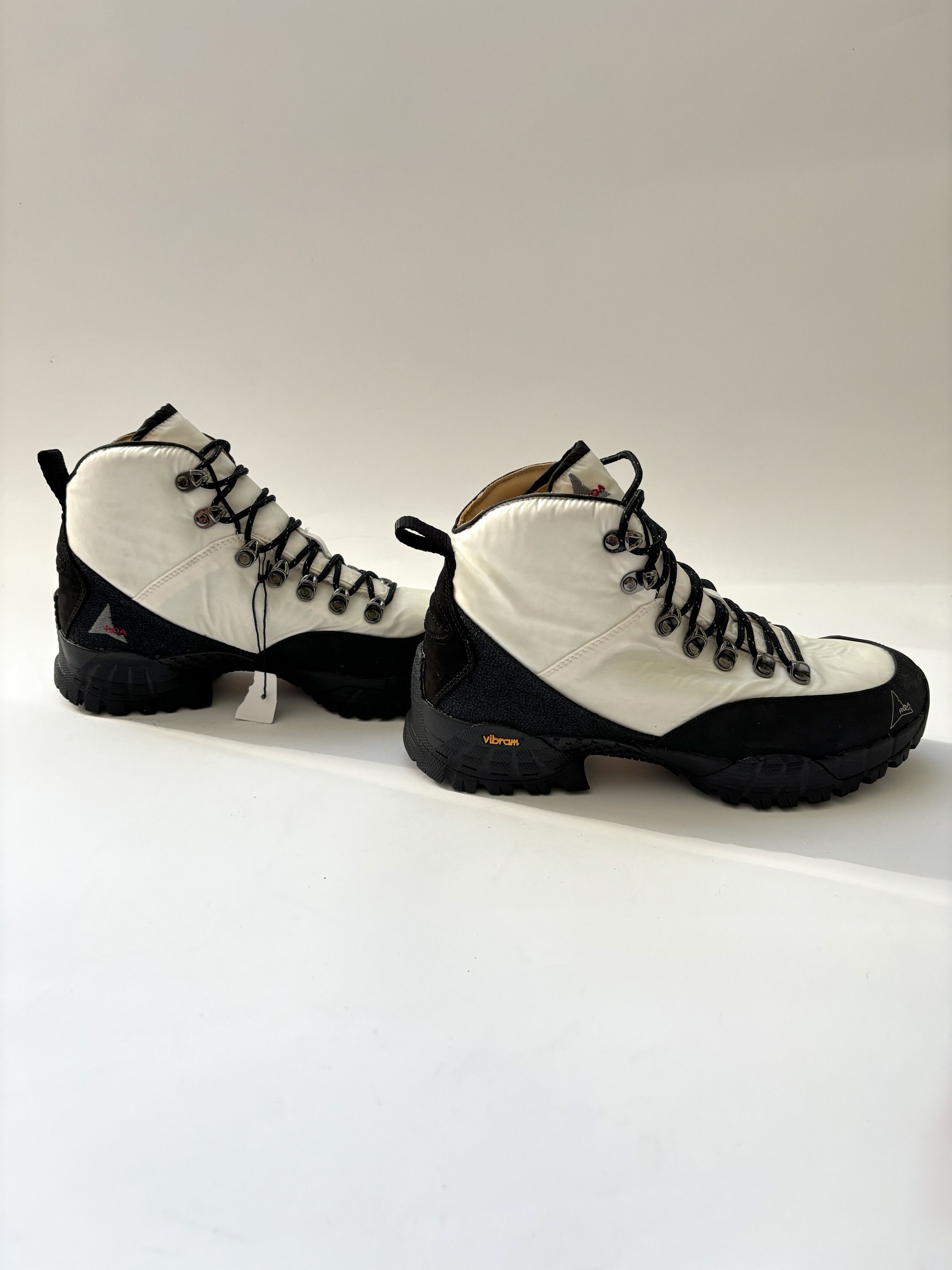 ROA ⚡️QUICK SALE⚡️ROA Andreas Cream/Black Hiking Boots Size US 7 / EU 40 - 6 Thumbnail
