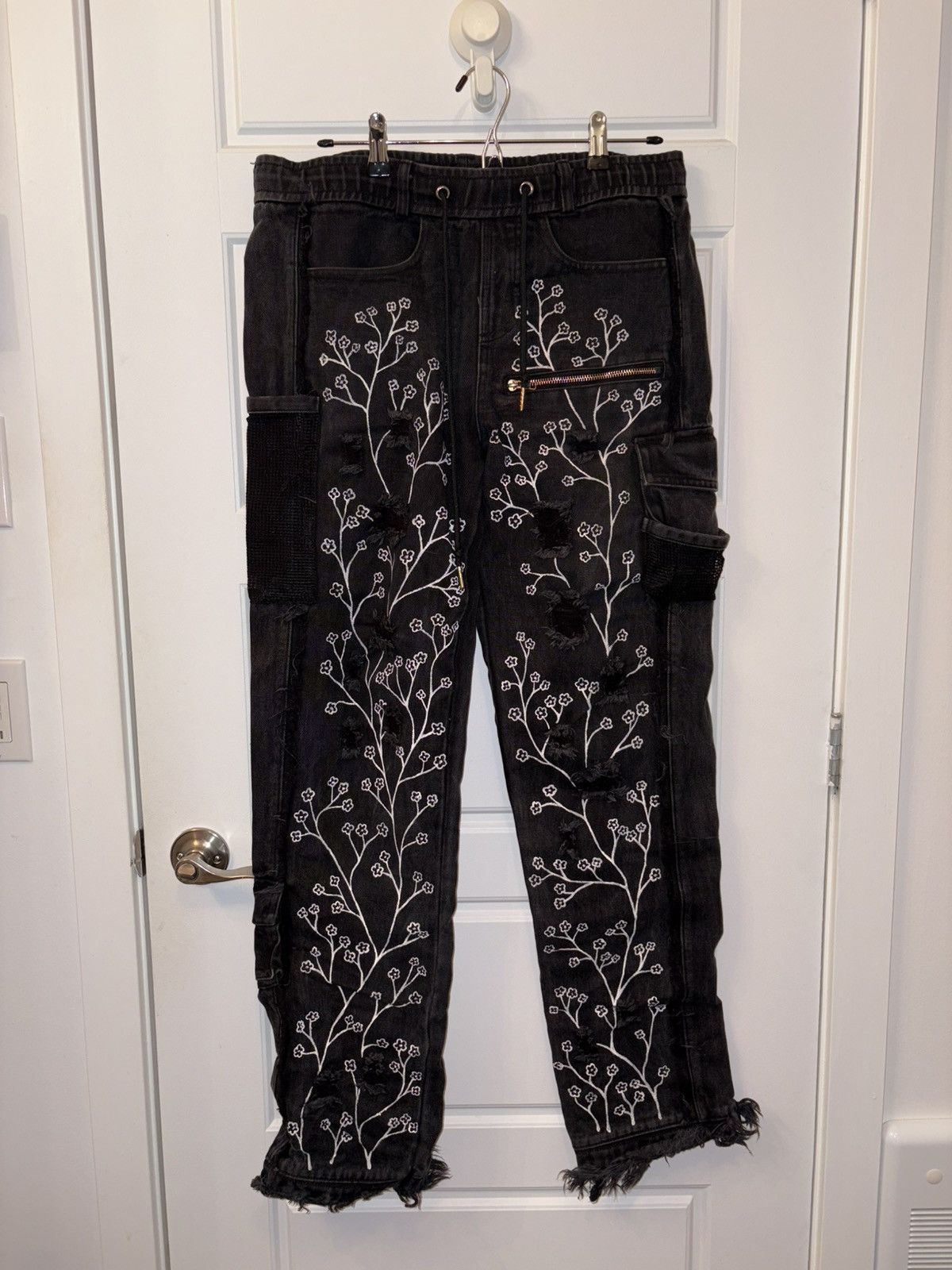 Jakischrist JAKISCHRIST “Floral Distressed Cargo Jeans” Size US 31 - 1 Thumbnail