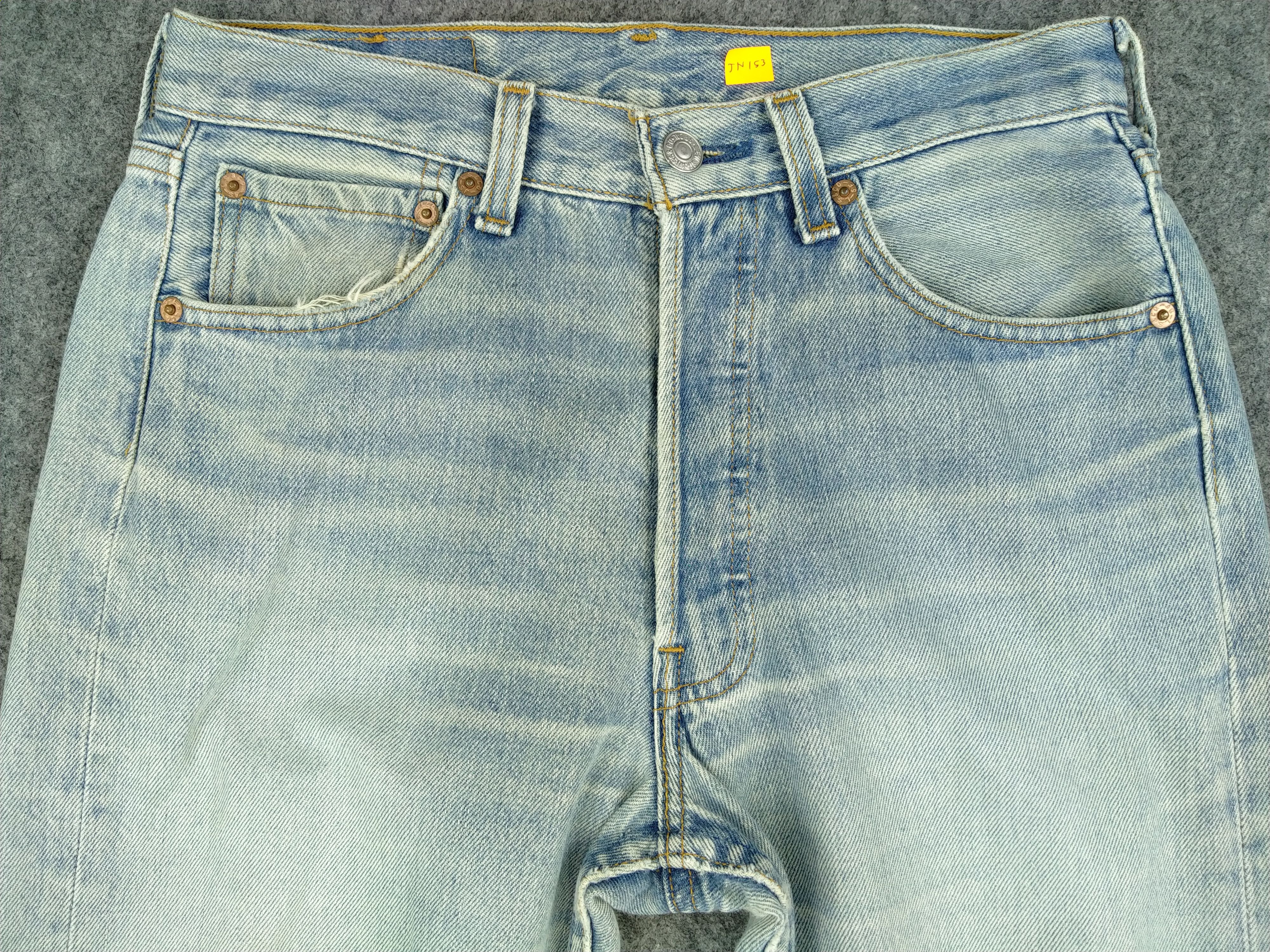 Levi's Light Wash Distressed Vintage Levi's 501 Denim 28x33 -JN153 Size US 28 / EU 44 - 3 Thumbnail