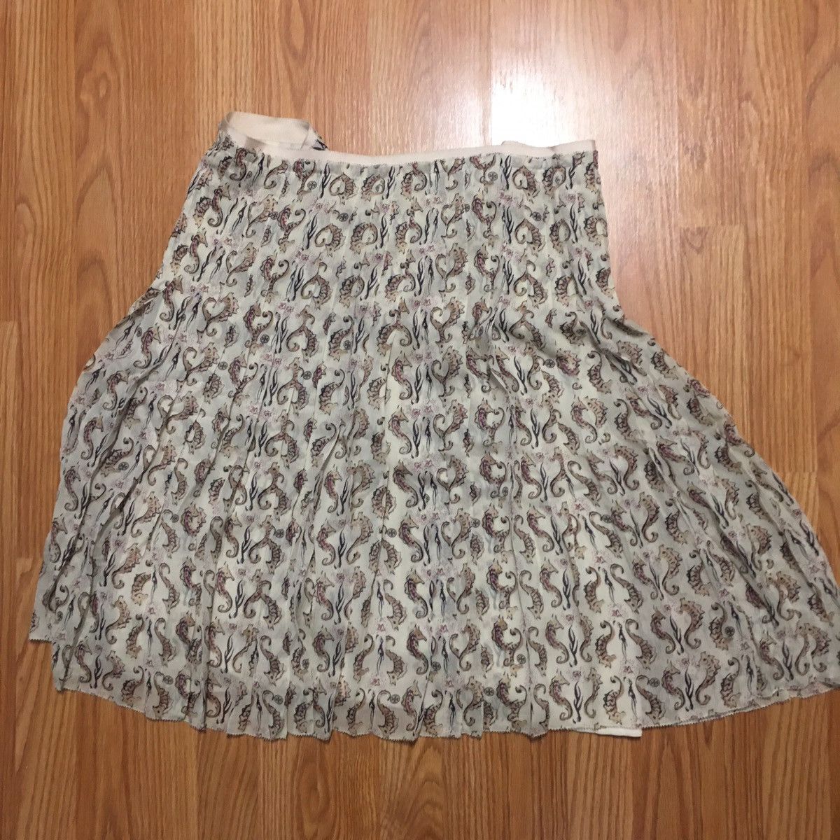 Tory Burch Tory Burch Pleated Silk Seahorse Print Skirt Size UK 8 Size 27" / US 4 / IT 40 - 6 Thumbnail