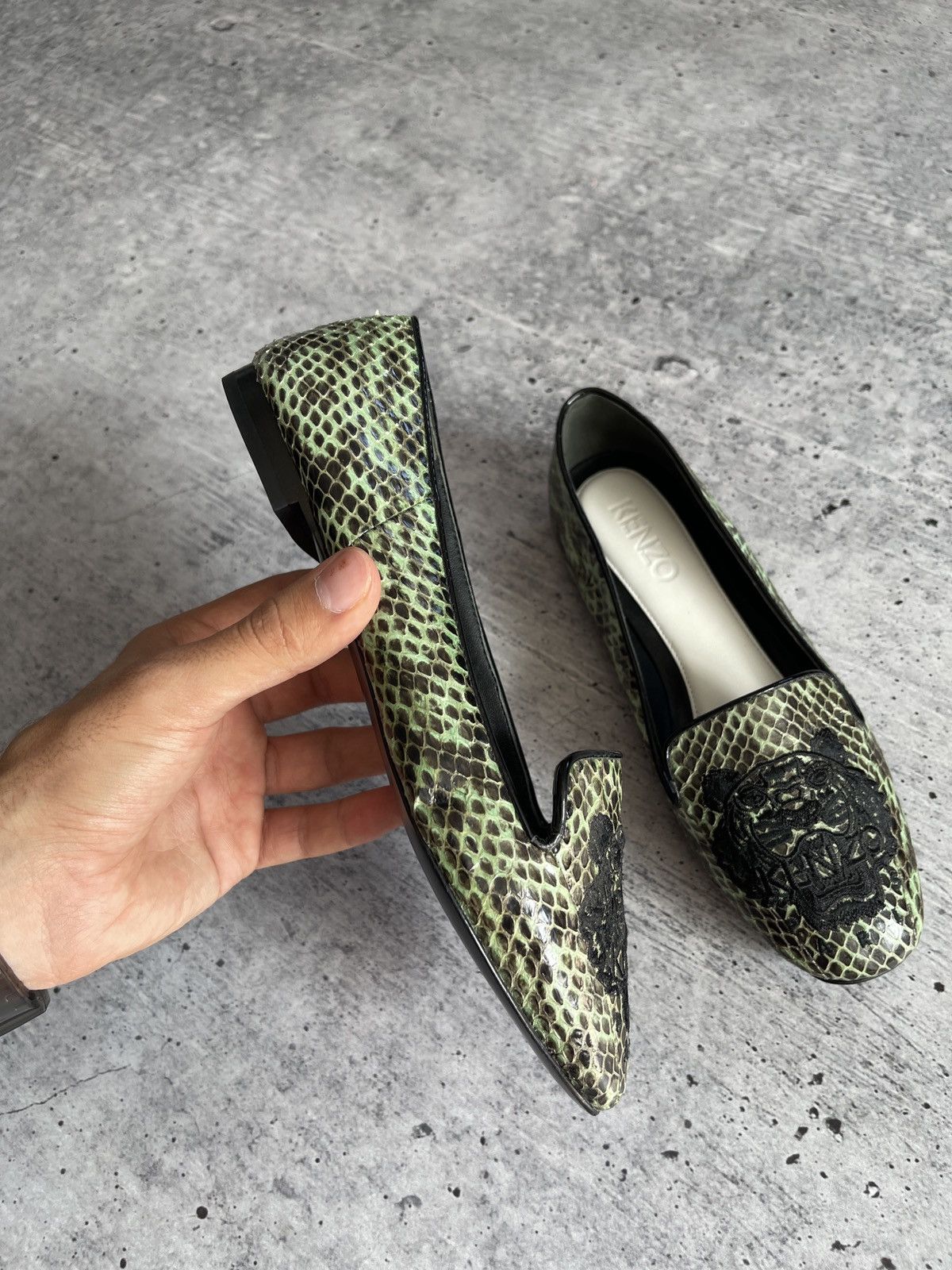 Kenzo Kenzo Green Loafers Size 35 - Snake Skin Effect with Tiger Size US 4 / IT 34 - 5 Thumbnail