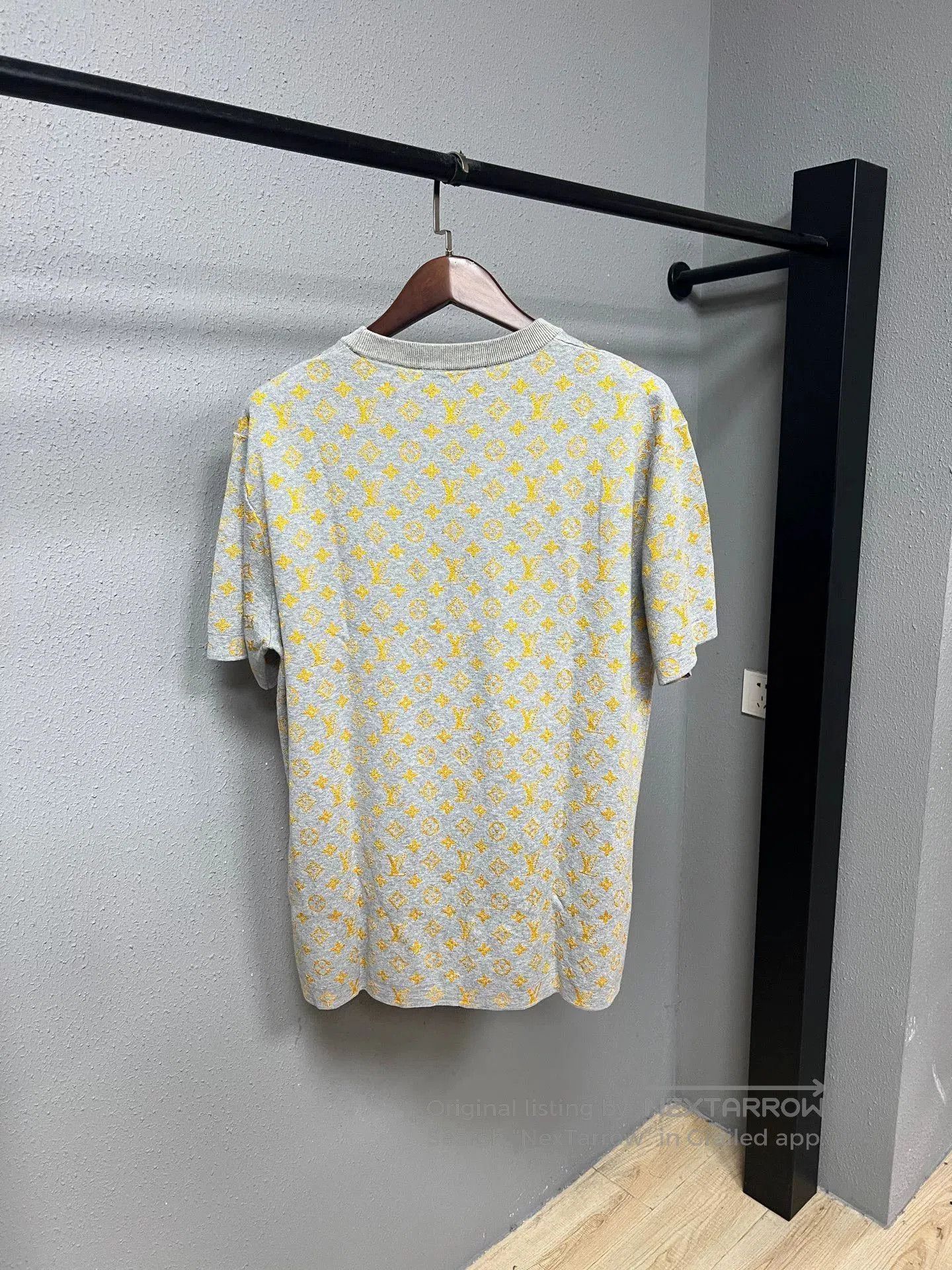 Louis Vuitton louis vuitton knit short sleeve shirt. Size US XL / EU 56 / 4 - 2 Thumbnail