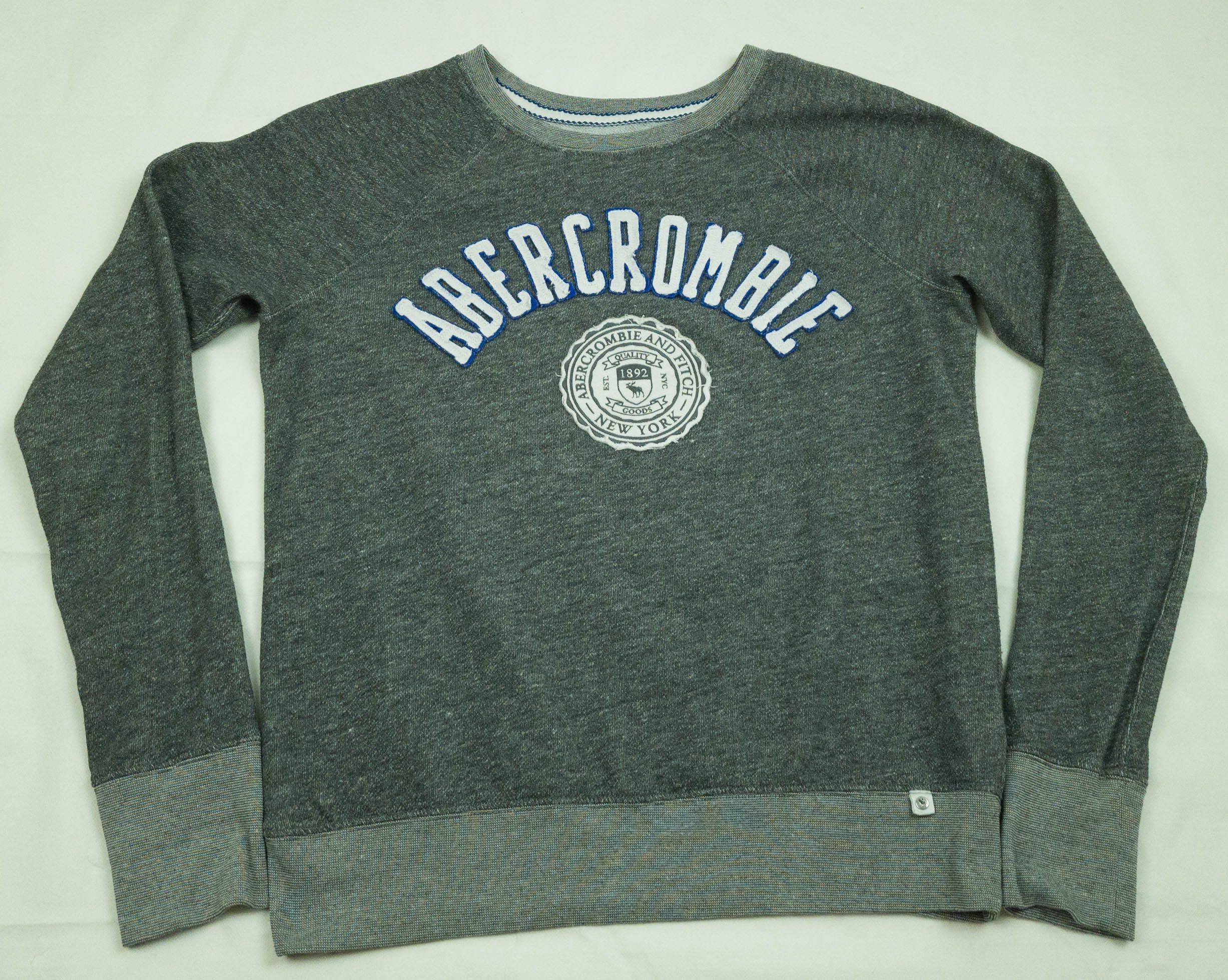 Abercrombie & Fitch Abercrombie & Fitch womens sweatshirt size S PLUS Size S / US 4 / IT 40 - 2 Thumbnail