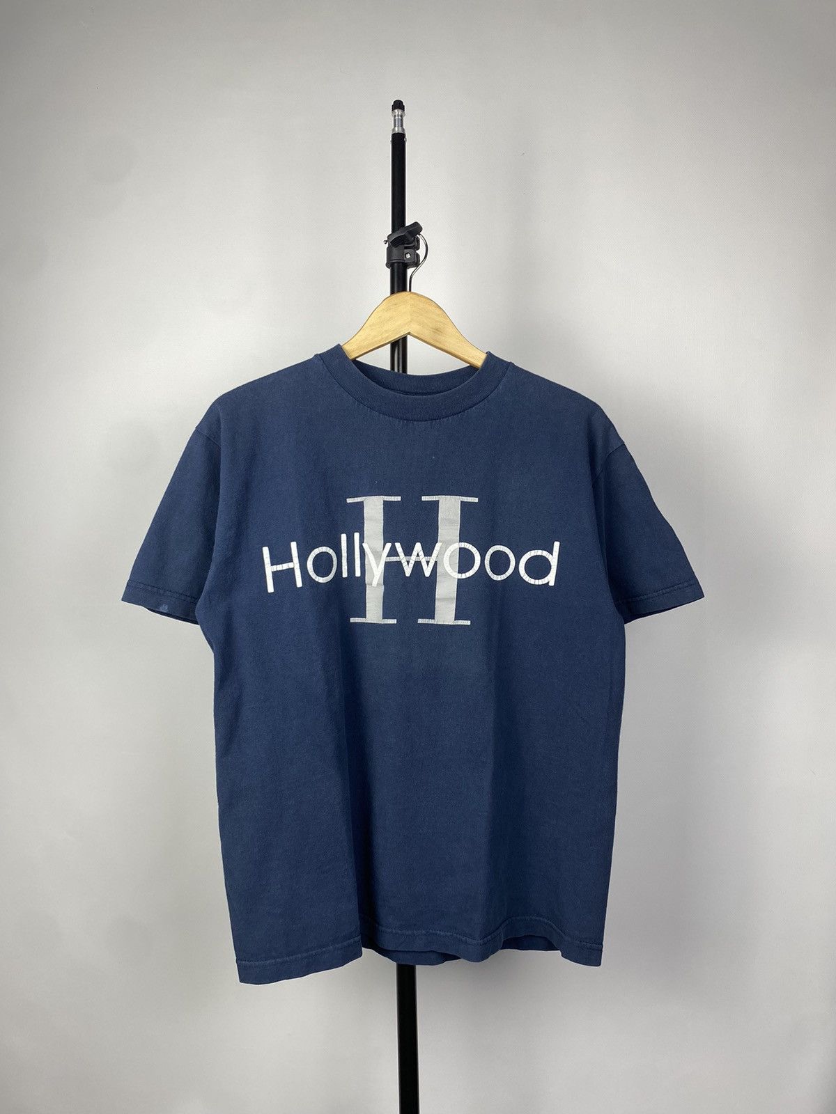 Vintage Vintage Hollywood USA Big logo Vintage T-Shirt Size US S / EU 44-46 / 1 - 1 Thumbnail