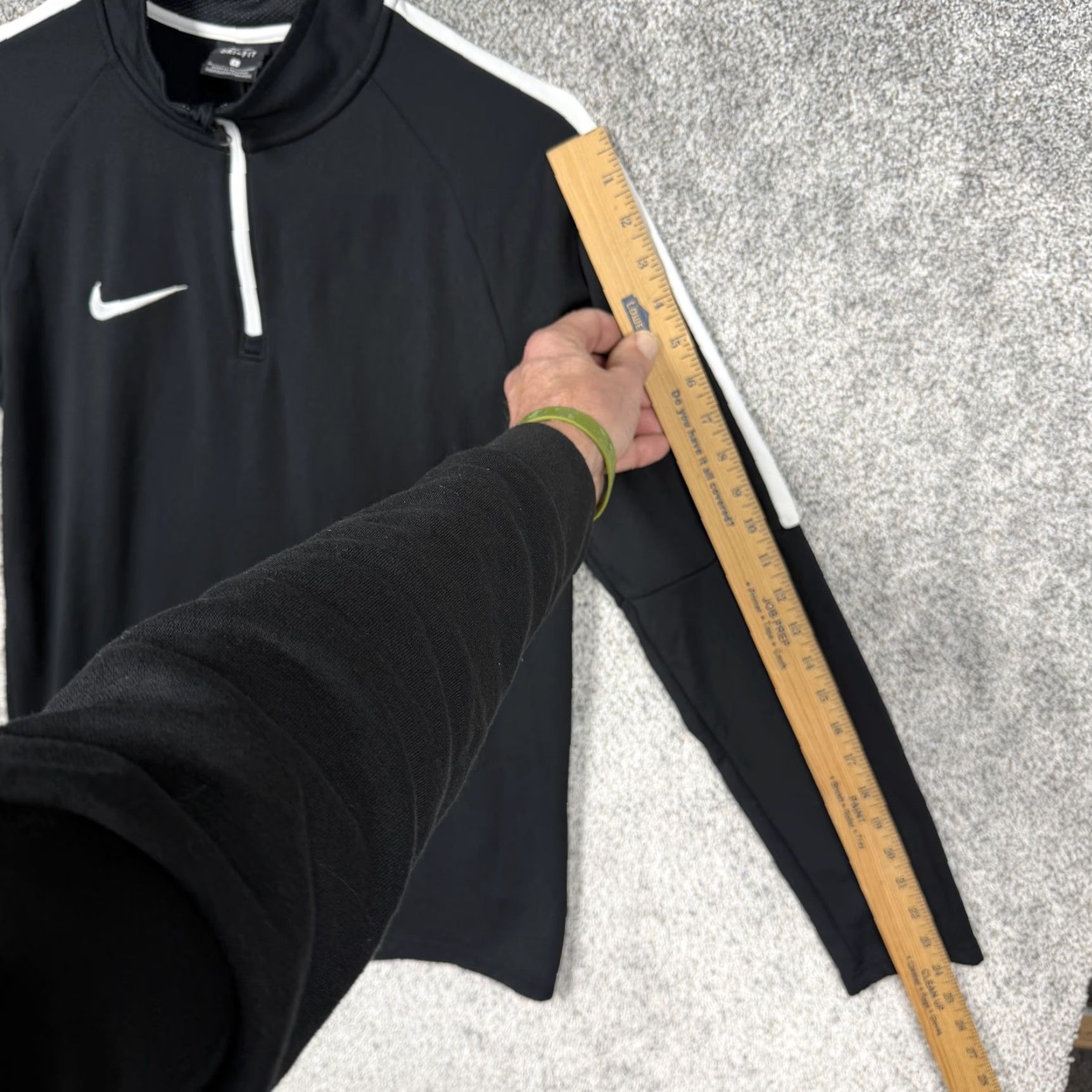Nike Nike Dri-FIT Sweatshirt Mens Small Black 1/4 Zip Sporty Quick-Dry Training Shirt Size US S / EU 44-46 / 1 - 3 Thumbnail
