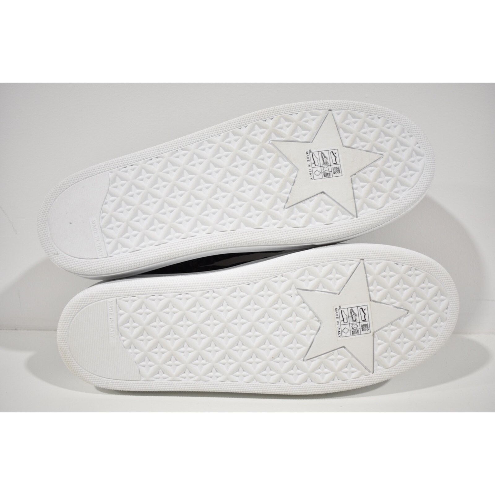 Dior Solar Oblique Logo White Flat Skate Slip On Low Sneaker 41.5 Size US 11.5 / IT 41.5 - 12 Thumbnail