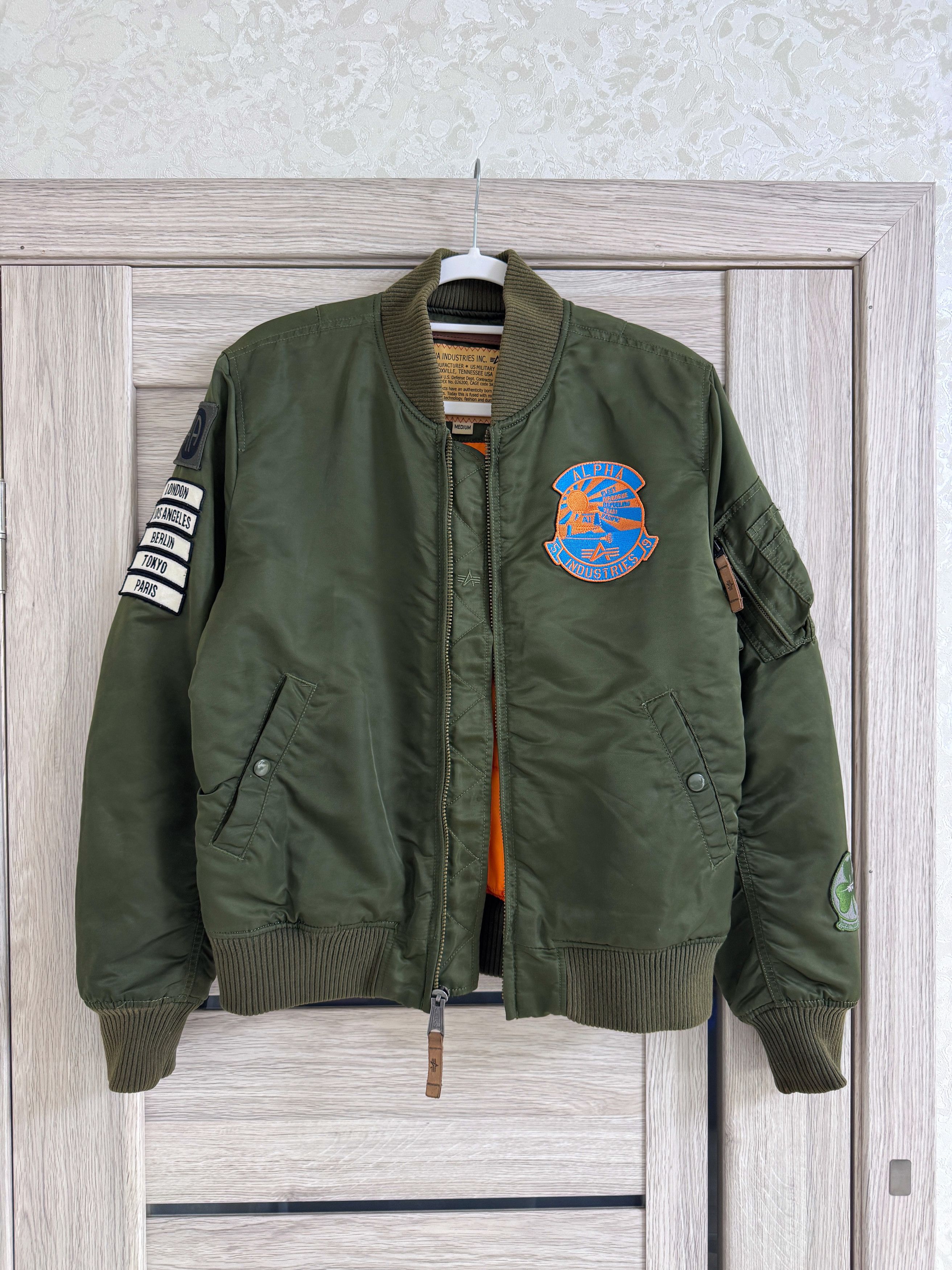 Alpha Industries Alpha Industries MA-1 TT Flying Bomber Jacket Size US M / EU 48-50 / 2 - 1 Thumbnail