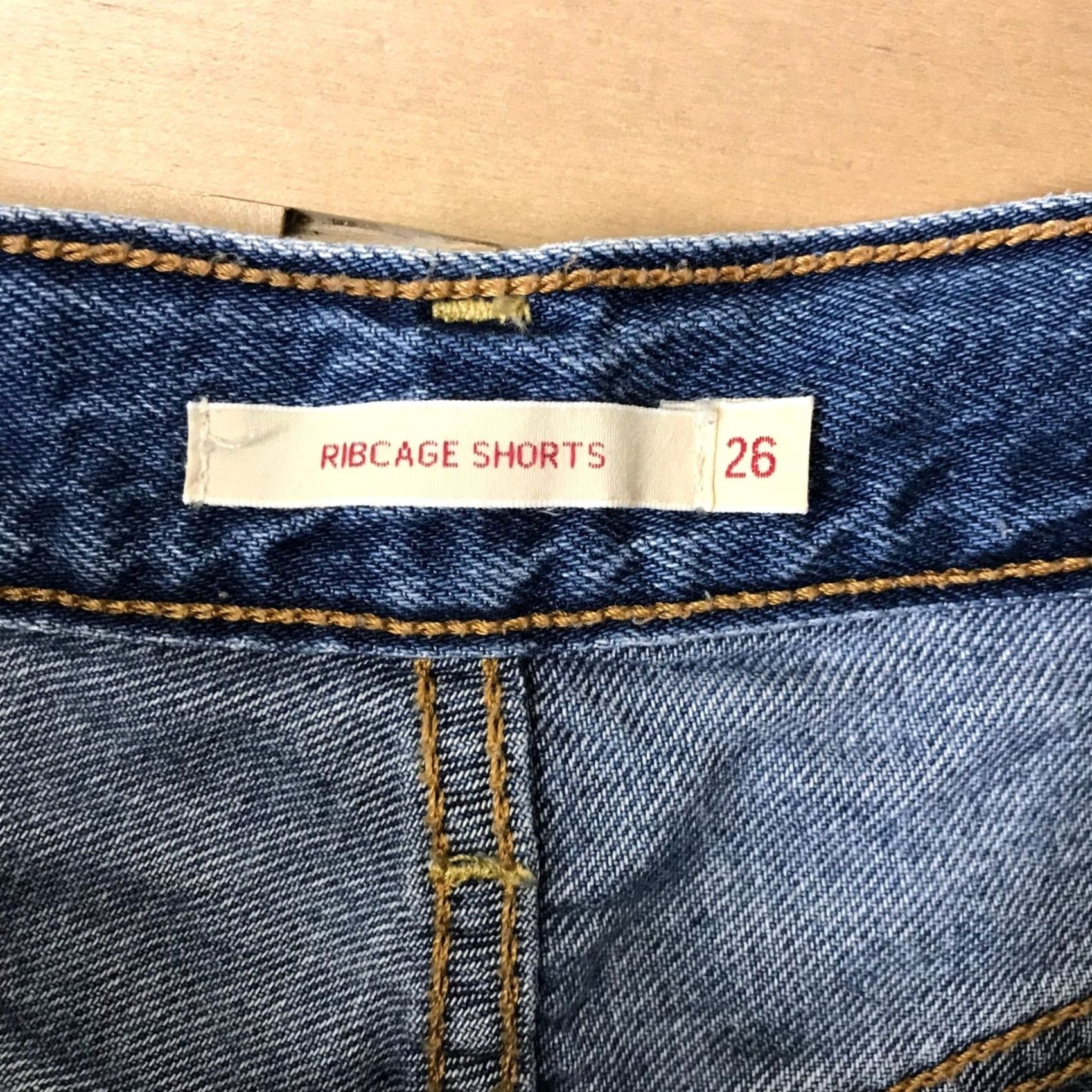 Levi's Levi's Ribcage Floral Embroidered Frayed Hem Blue Denim Shorts Women's Size 26 Size 26" / US 2 / IT 38 - 7 Thumbnail