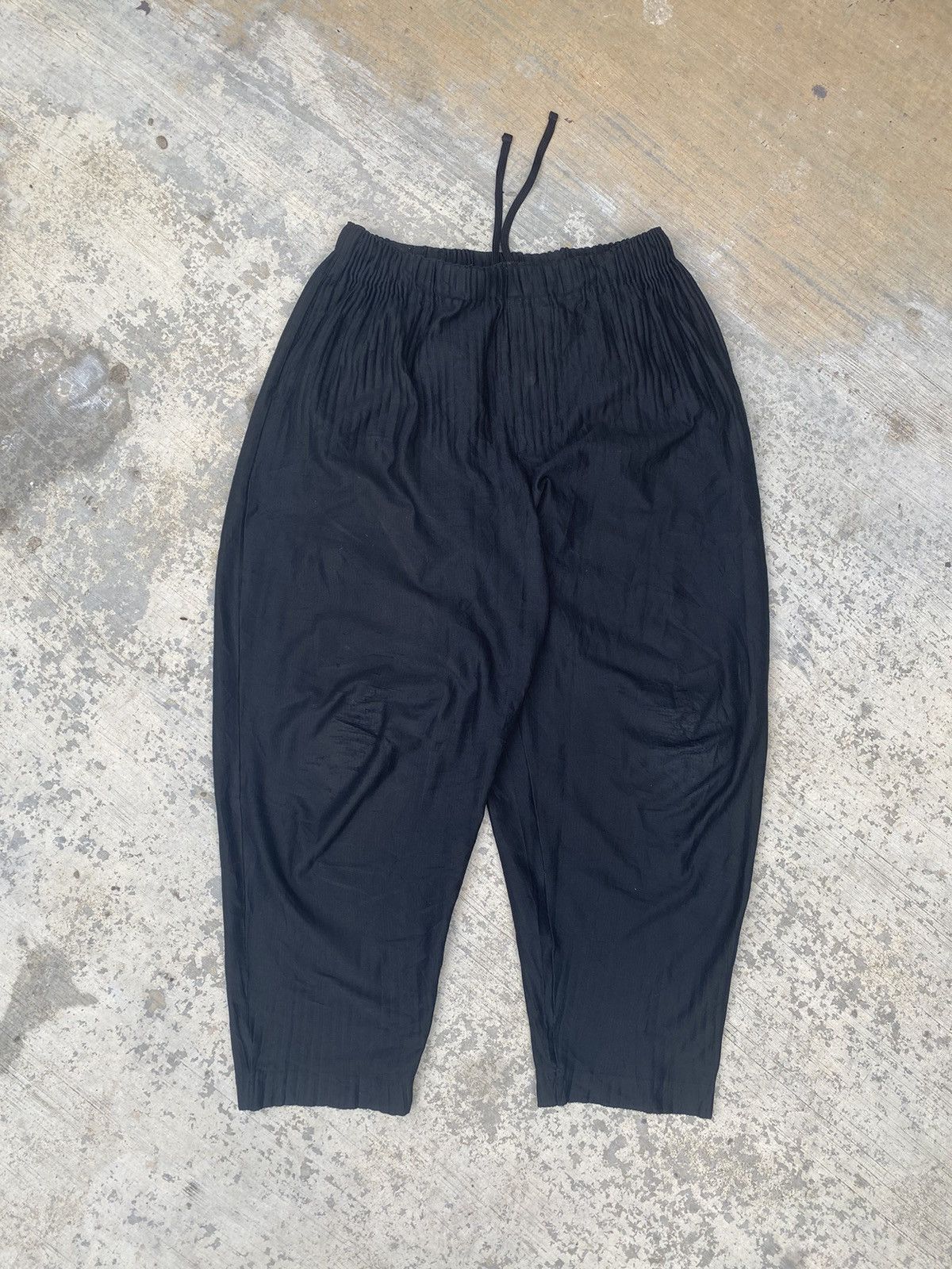 Homme Plisse Issey Miyake Distressed Homme Plisse Issey Miyake Pants Size US 30 / EU 46 - 1 Thumbnail