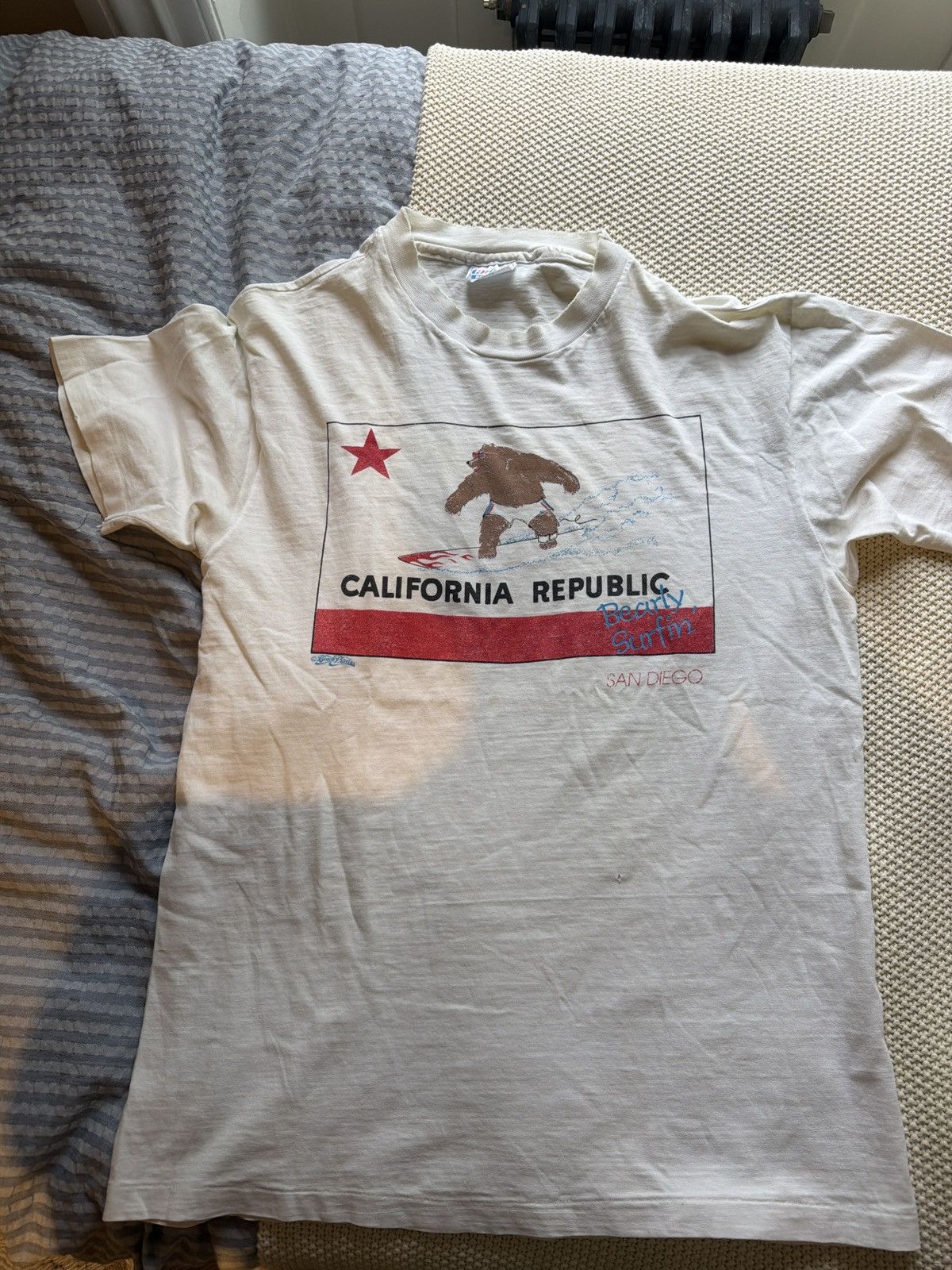 Vintage Vintage Single Stitch California Republic T-Shirt Size US L / EU 52-54 / 3 - 4 Thumbnail