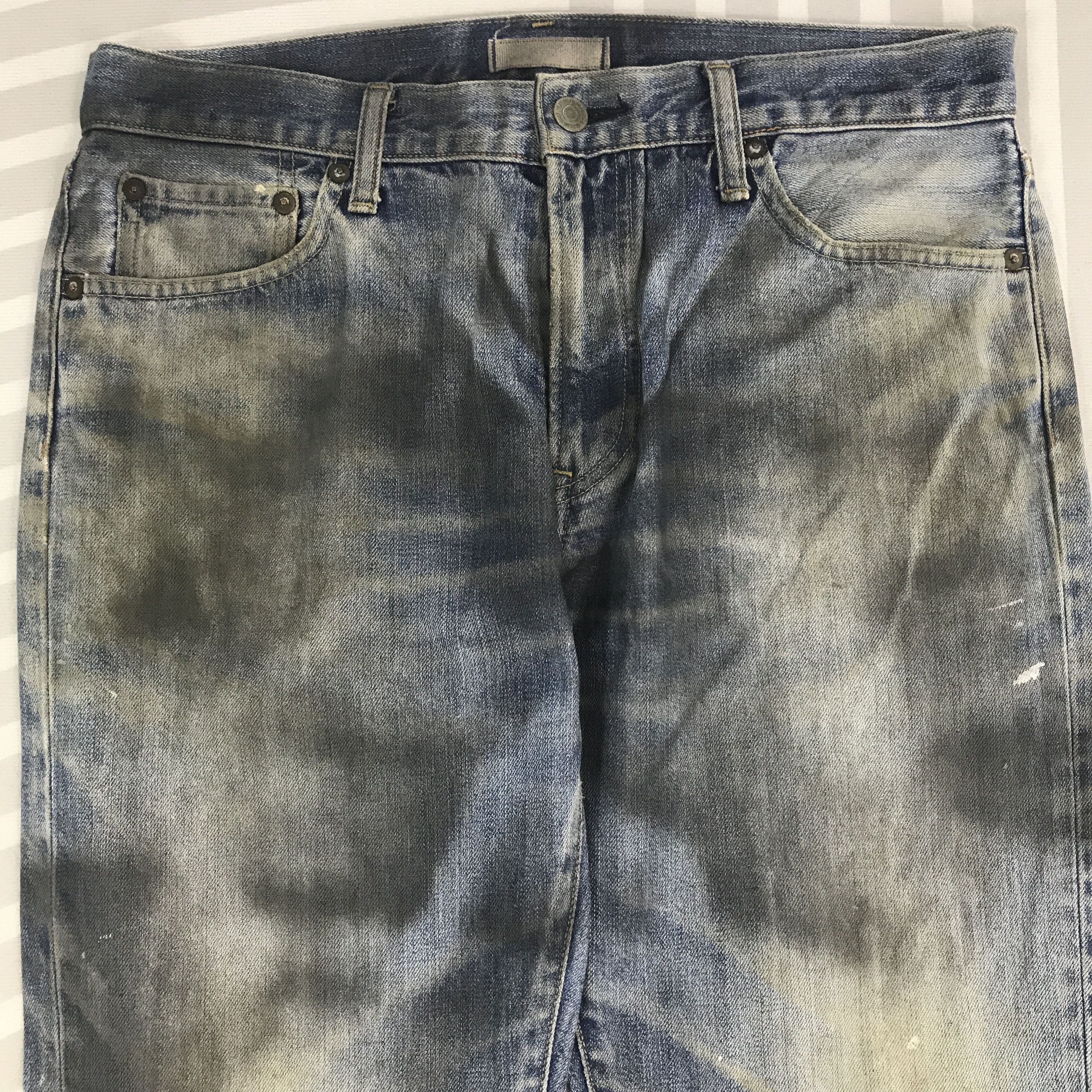 Uniqlo × Vintage Vintage Uniqlo black spray style Distressed Denim jeans Size US 32 / EU 48 - 2 Thumbnail