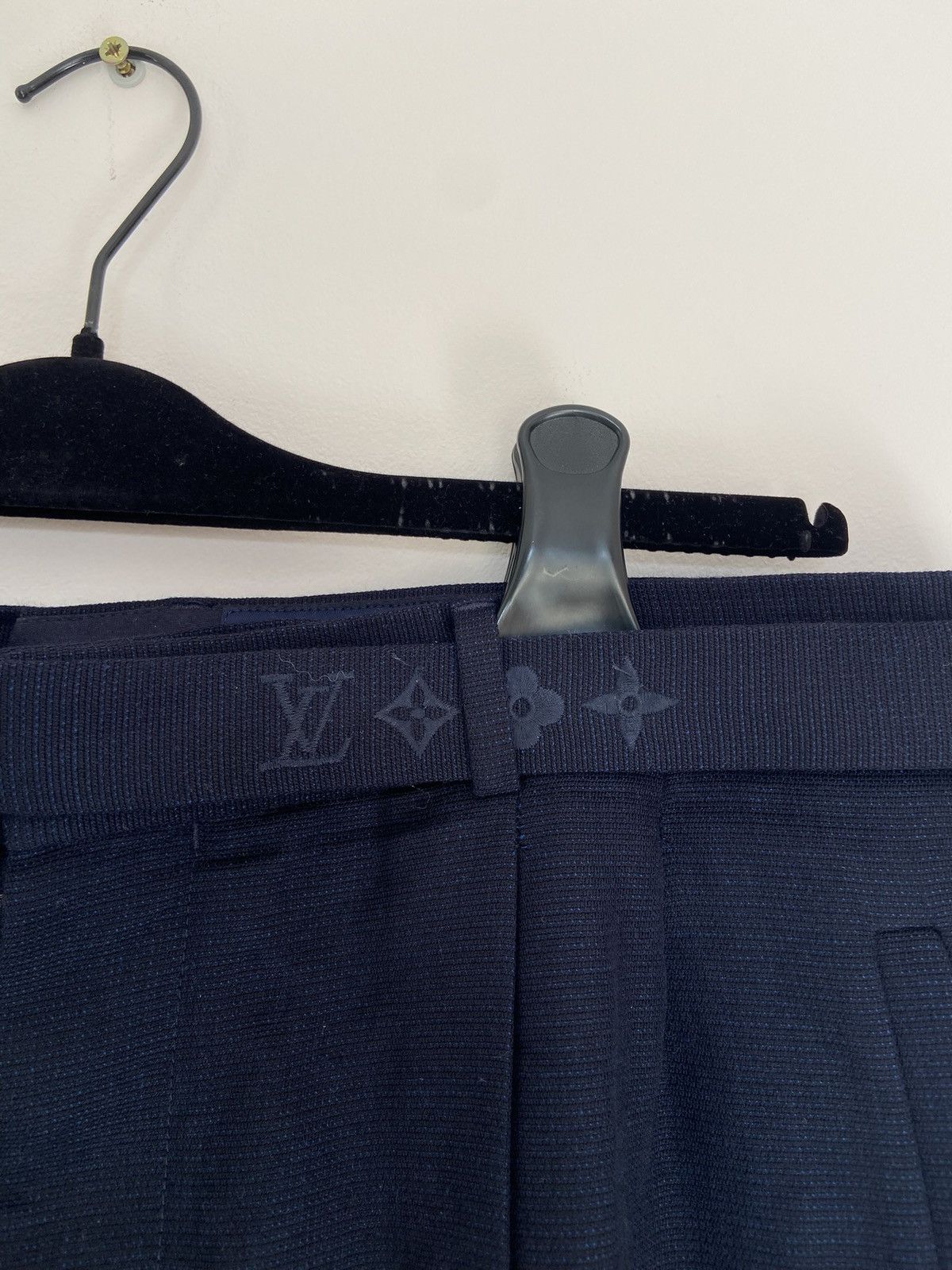 Louis Vuitton Louis Vuitton Navy Blue Formal Belt Trouthers Size US 28 / EU 44 - 2 Thumbnail