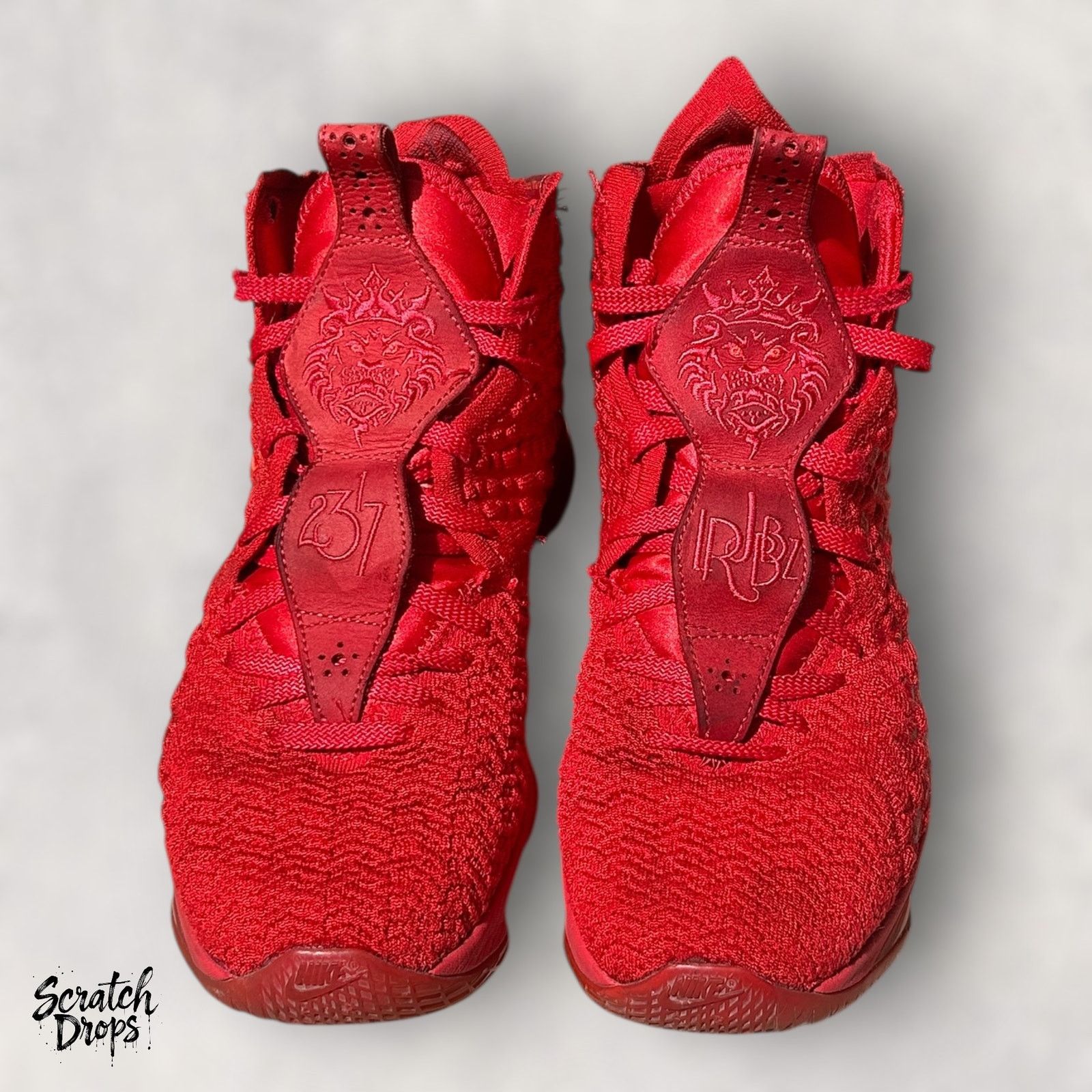 Nike Nike LeBron XVII Red Carpet University Red 10.5 Basketball Size US 10.5 / EU 43-44 - 2 Thumbnail