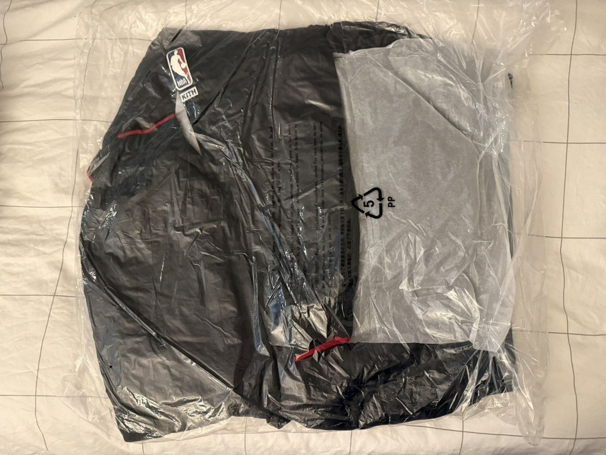 Kith Kith for NBA All-Star Philadelphia 76ers Bomber Black Large Size US L / EU 52-54 / 3 - 11 Thumbnail