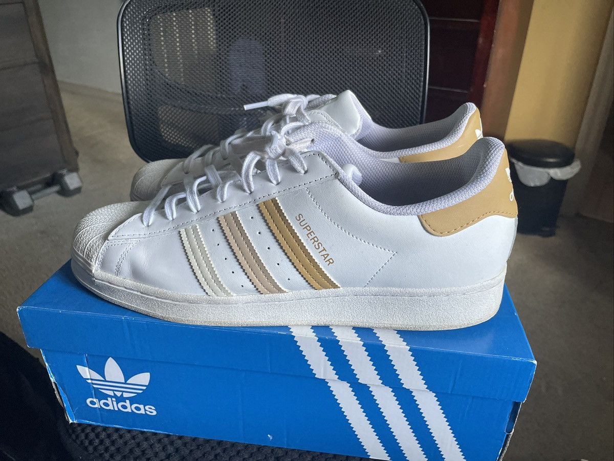 Adidas Adidas Superstar White Team College Gold Size 13 Size US 13 / EU 46 - 1 Thumbnail
