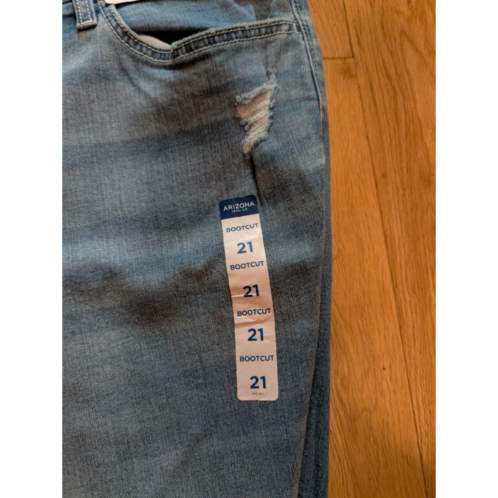 Vintage Arizona Light Wash Jeans Bootcut Mid Rise Size 21 Juniors Women NWT Denim Cotton Blend Stretch 31 In Inseam Size 42" / US 20 - 3 Thumbnail