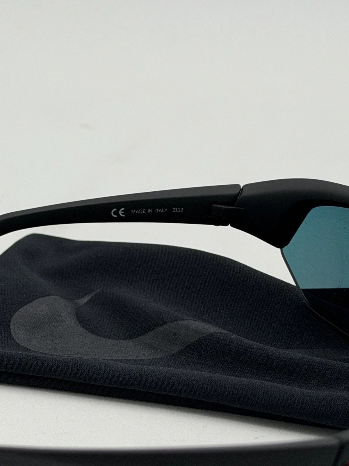 Nike NEW NIKE SKYLON ACE MI EV1125-006(592171-GZ1) Sunglasses Size ONE SIZE - 6 Thumbnail