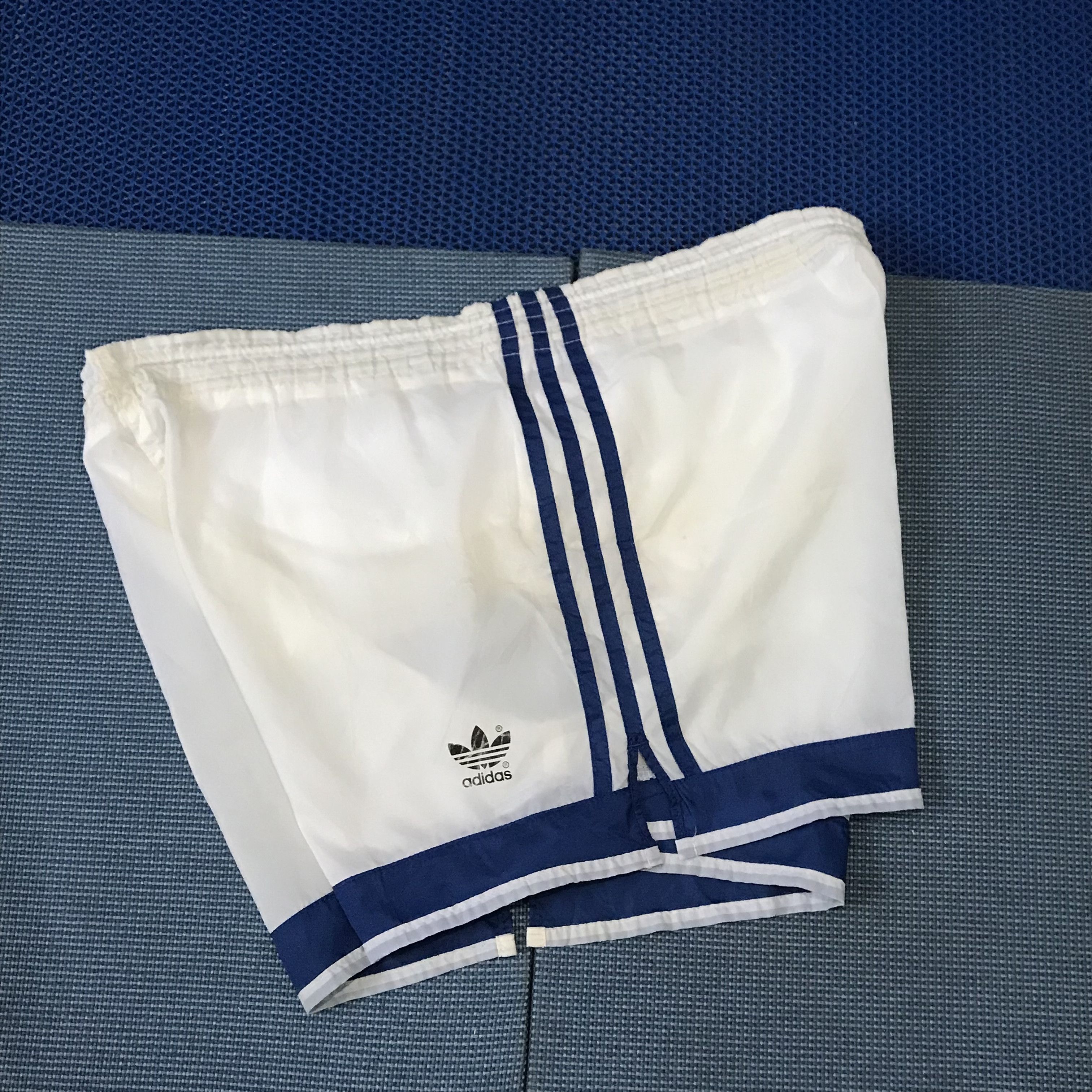 Adidas Vintage adidas Short Pants Classic White and Blue Stripe Size US 36 / EU 52 - 5 Thumbnail