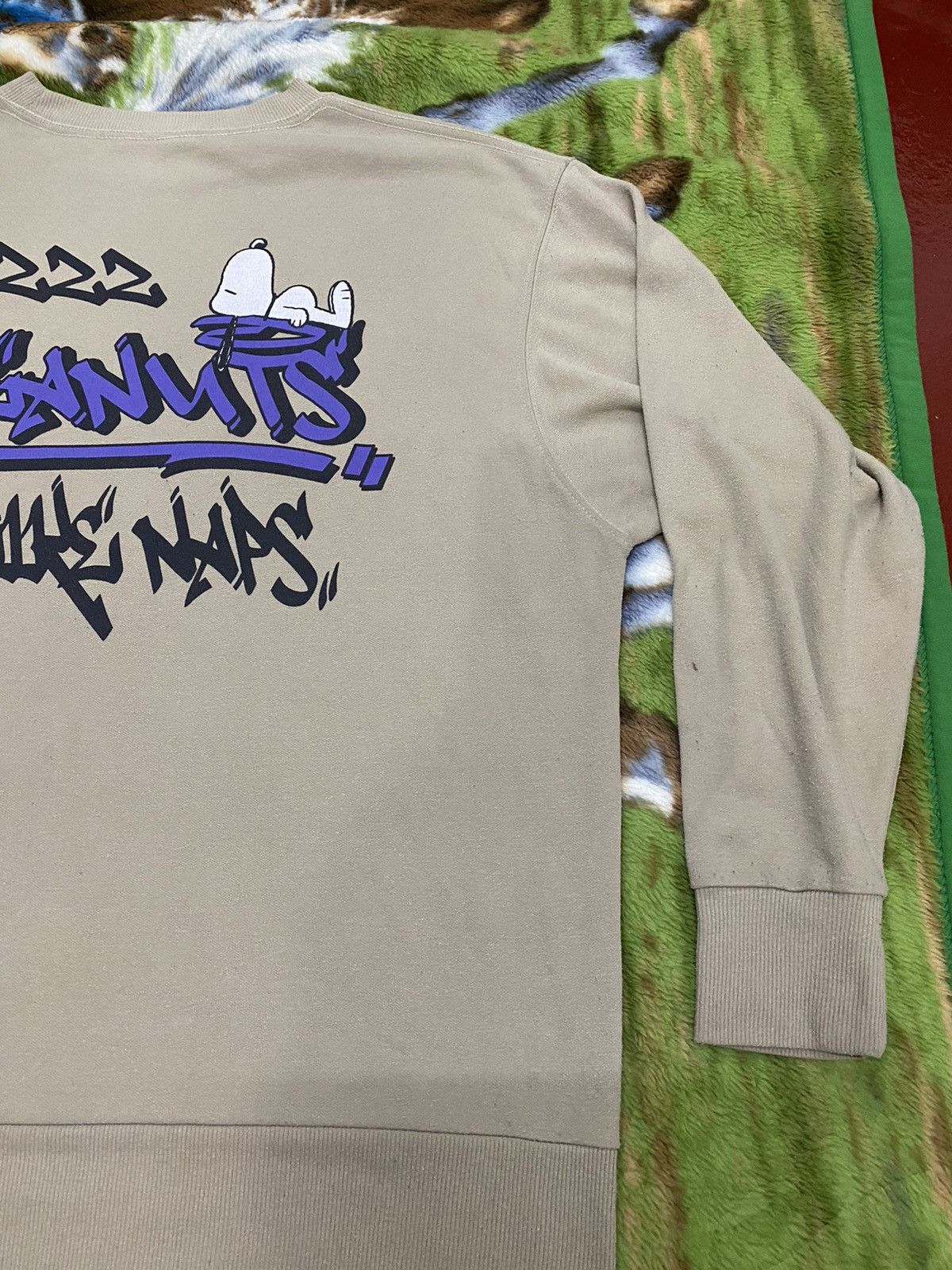 Peanuts 🔥PEANUTS I LIKE NAPS GRAFITI FONT ART BACK HIT SWEATSHIRT Size US M / EU 48-50 / 2 - 6 Thumbnail