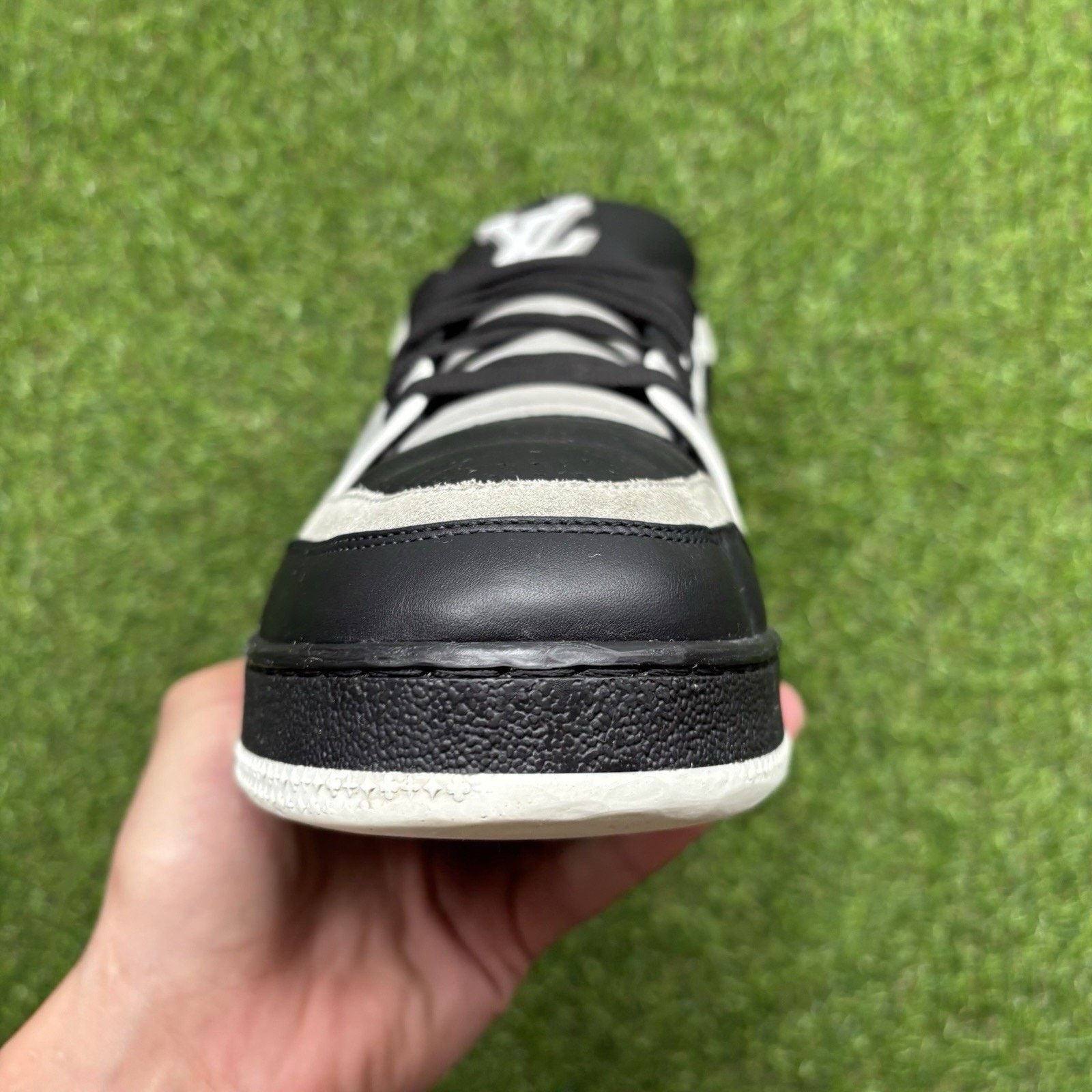 Louis Vuitton 9.5-10 US Louis Vuitton Trainer ' Black Grey White ' | GOOD! Size US 10 / EU 43 - 7 Thumbnail