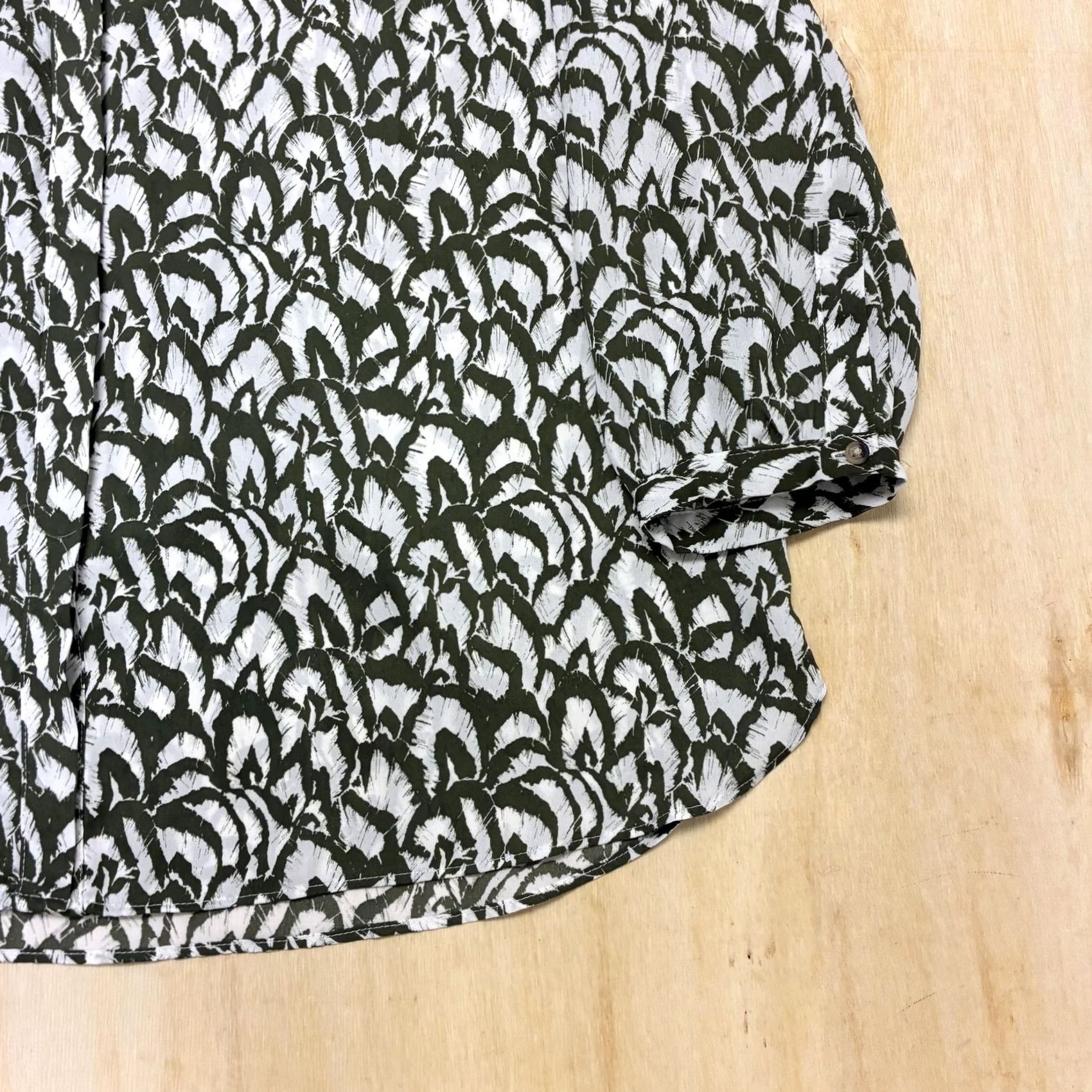 Vintage JACHS Girlfriend Blouse Womens XL Green Floral 3/4 Sleeve Roll Tab Woven Top Shirt Casual Spring Womens Size XL / US 12-14 / IT 48-50 - 2 Thumbnail
