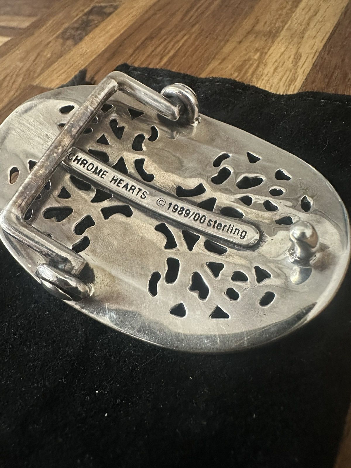 Louis Vuitton Belt Black Leather LV Logo Buckle