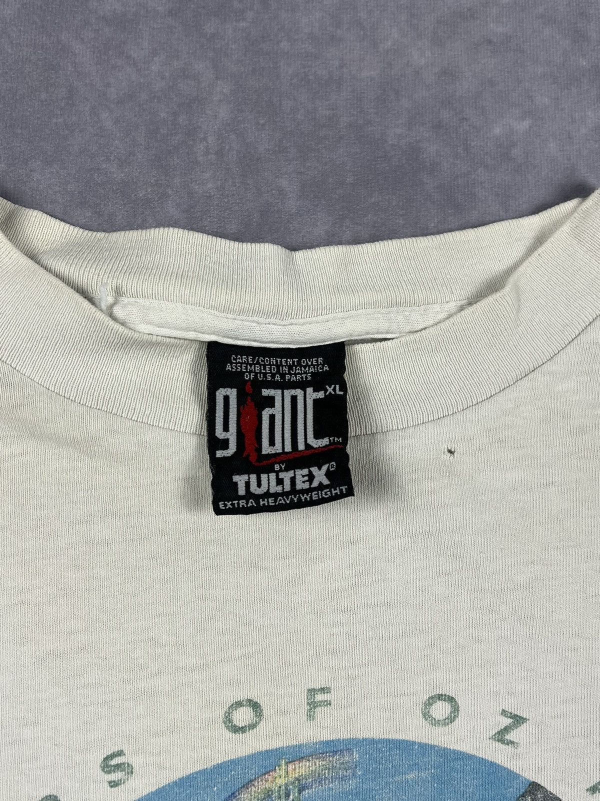 Vintage Vintage 90s The Wizard Of Oz Distressed T-Shirt XL Size Size US XL / EU 56 / 4 - 3 Thumbnail