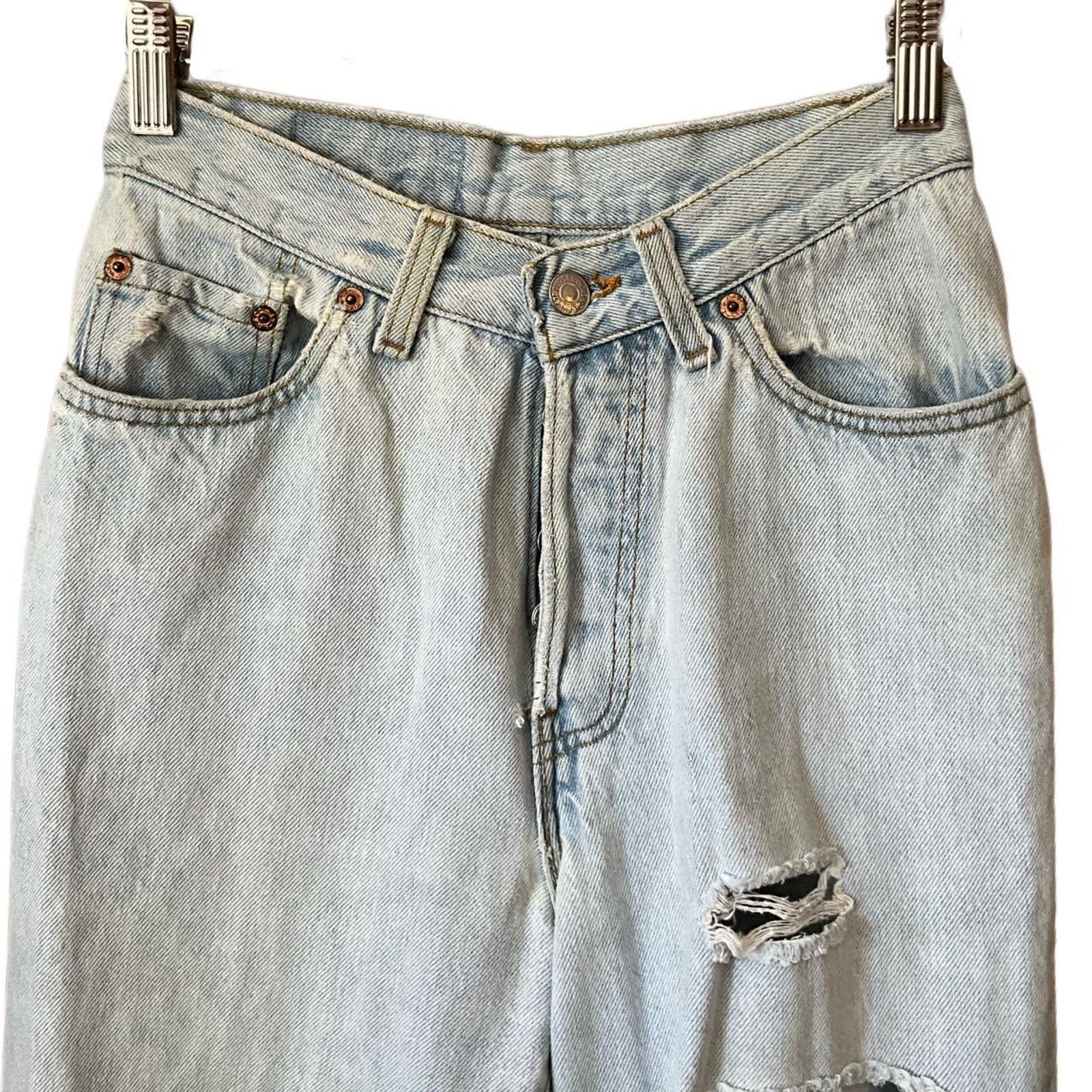Levi's Vintage 90s grunge thrashed 501 light wash jeans Size 26" / US 2 / IT 38 - 5 Thumbnail
