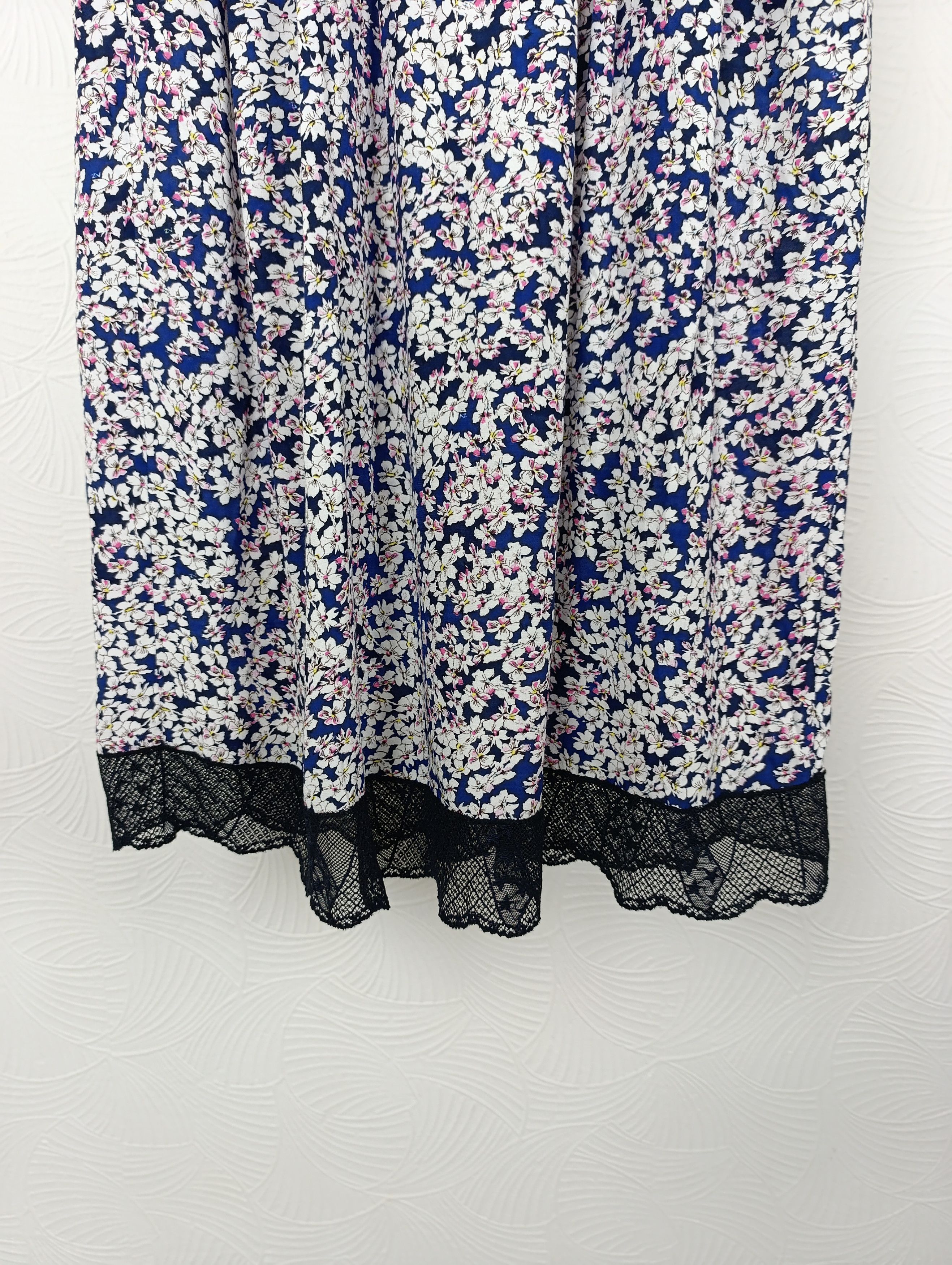 Zadig & Voltaire ZADIG & VOLTAIRE JENNY PRINT BEGONIA SKIRT Size 26" / US 2 / IT 38 - 3 Thumbnail