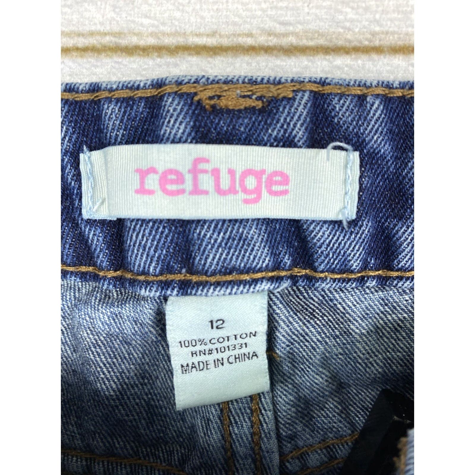 Vintage Refuge Shorts Womens 12 Dark Wash 100% Cotton Distressed Raw Rolled Hem Shortie Blue Size 34" / US 12 / IT 48 - 7 Thumbnail