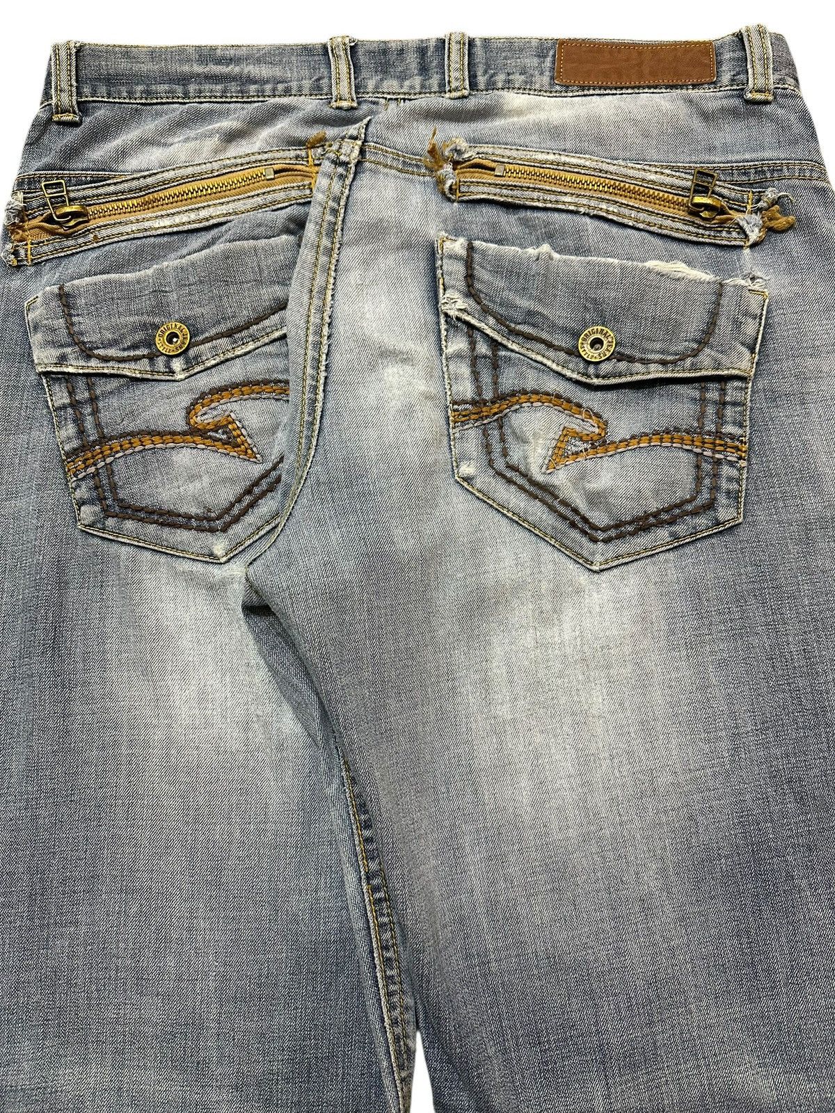 Japanese Brand Vintage Japanese Brand Faded Wash Destroy Distressed Jeans Size US 35 - 6 Thumbnail