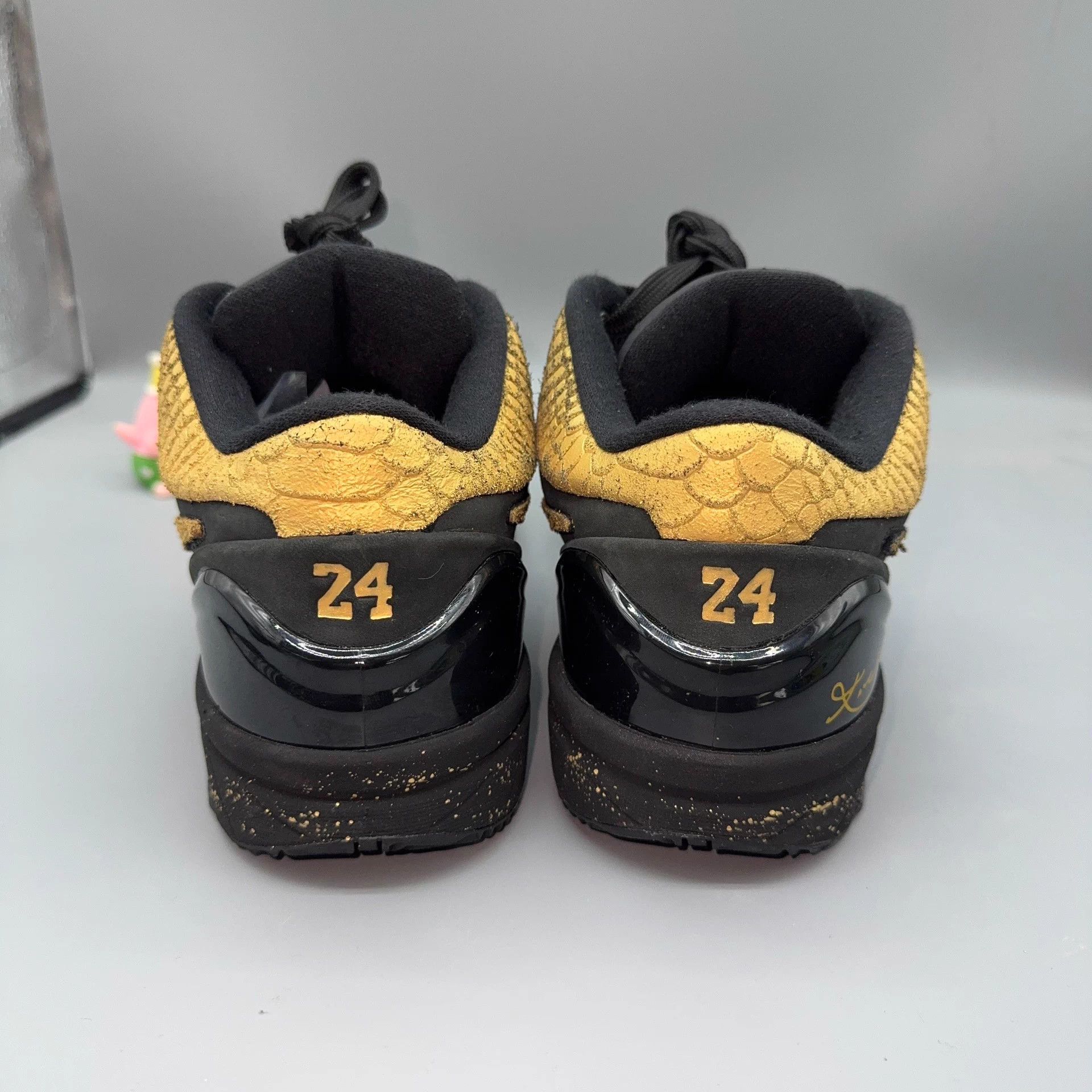 Nike Nike Zoom Kobe 4 Year of the Dragon Black Gold Red Size US 9 / EU 42 - 3 Thumbnail