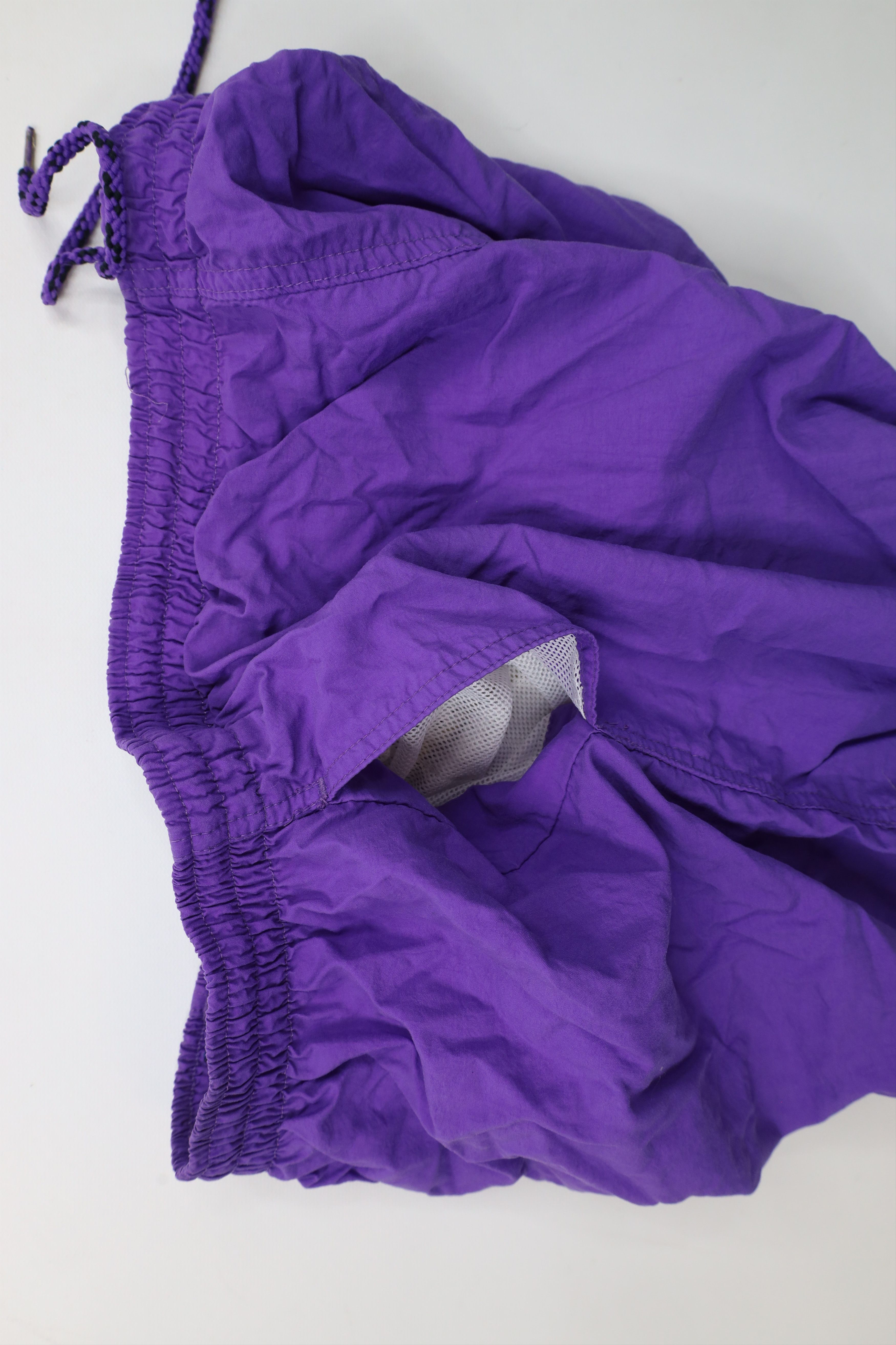 Vintage Vintage 90s Streetwear Above Knee Shorts Baggies Purple Size US 34 / EU 50 - 8 Thumbnail