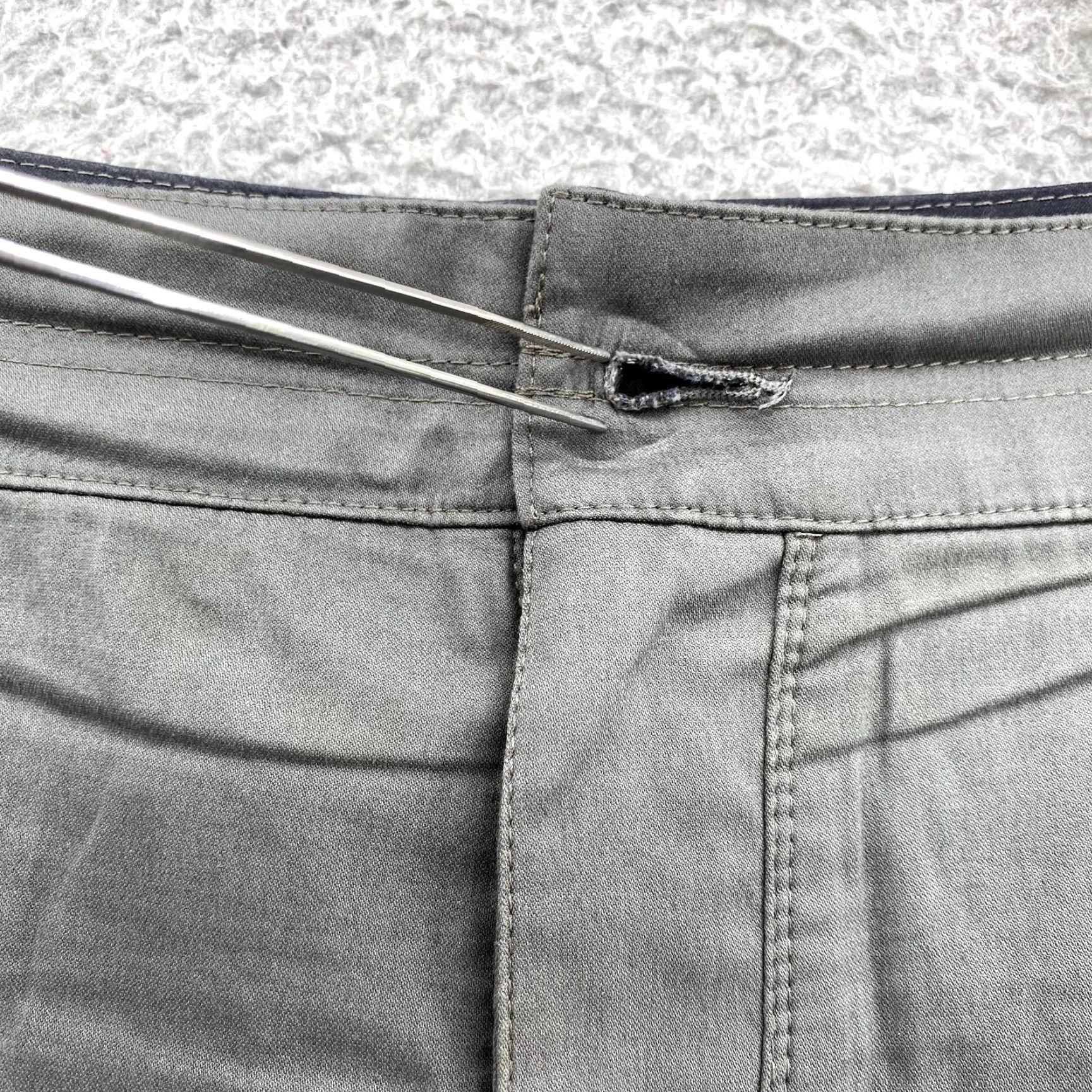 Vintage Kuhl Men's Hiking Shorts 38 Green Khaki Cargo Pocket Lightweight 90s Outdoor Camping Travel Mens Size US 38 / EU 54 - 3 Thumbnail