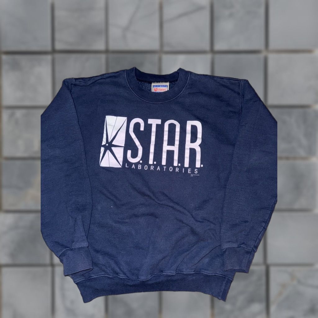 Hanes VINTAGE Hanes DC Comics S.T.A.R. Laboratories Crewneck Blue Small Mens Sweater 19x24 Crew Neck Pullover Size US S / EU 44-46 / 1 - 1 Thumbnail