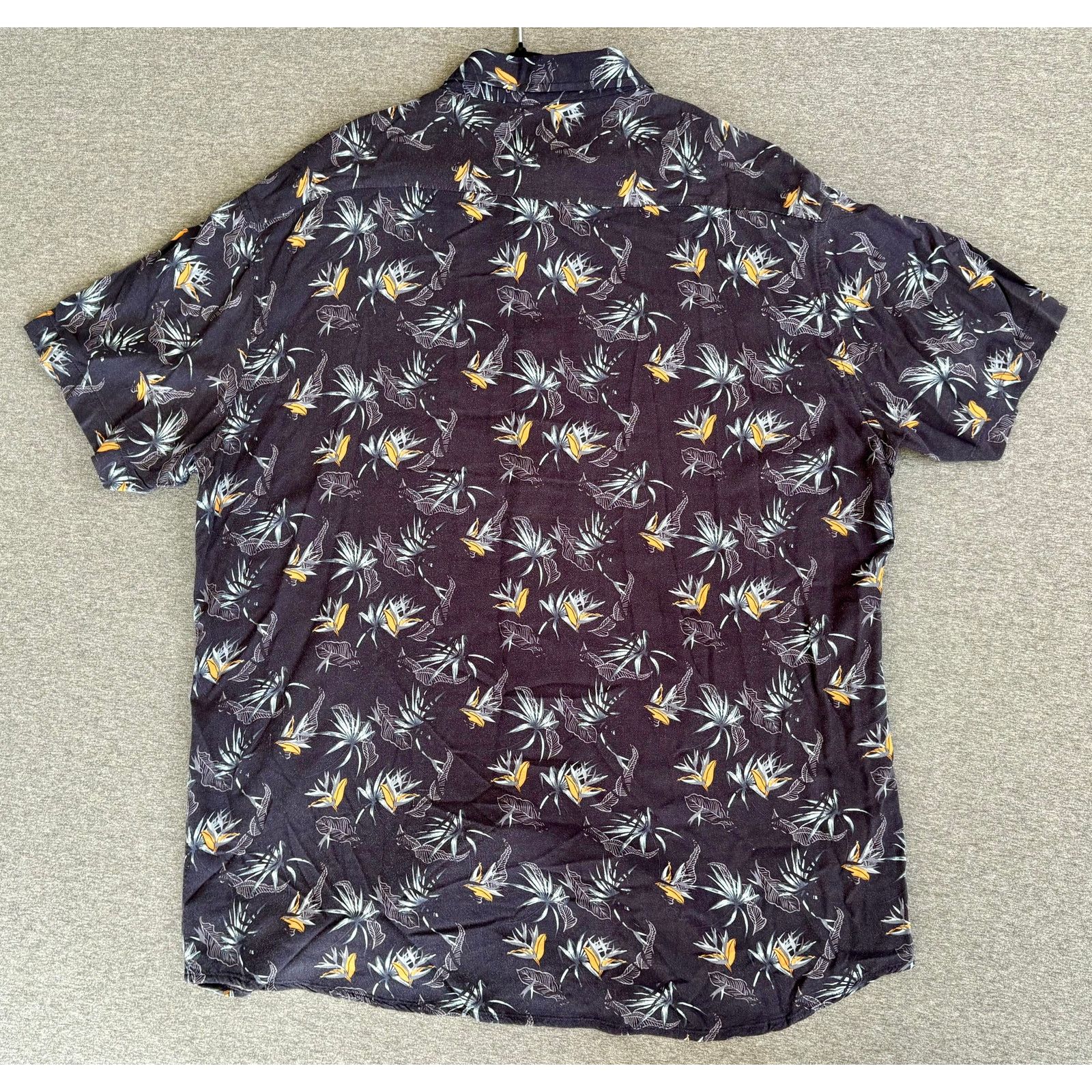 Other Molokai Surf Co | Botanical Button Down Short Sleeve | XXL Size US XXL / EU 58 / 5 - 2 Thumbnail